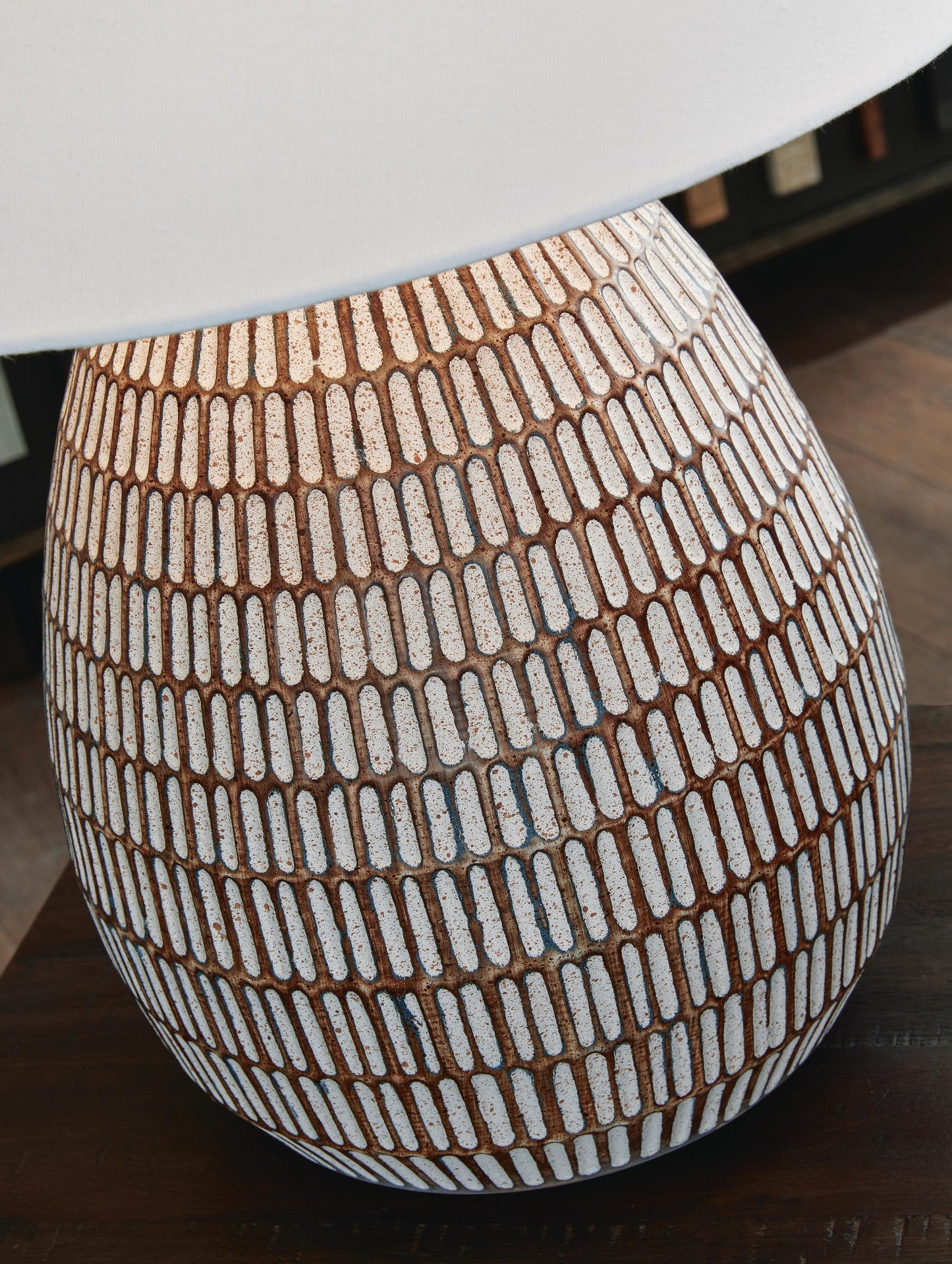 Darrich Metal Table Lamp (1/CN) Signature Design by Ashley®