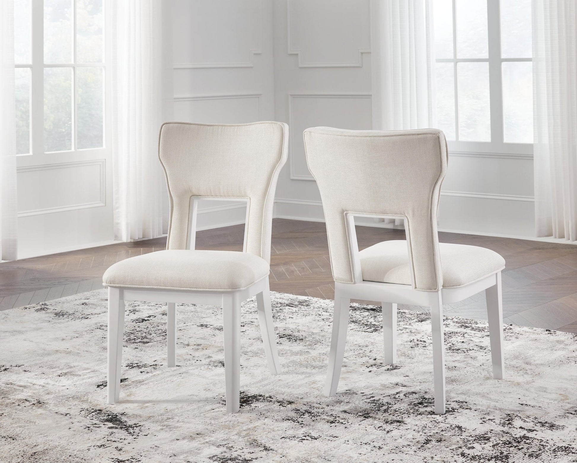 Chalanna Dining UPH Side Chair (2/CN) Signature Design by Ashley®