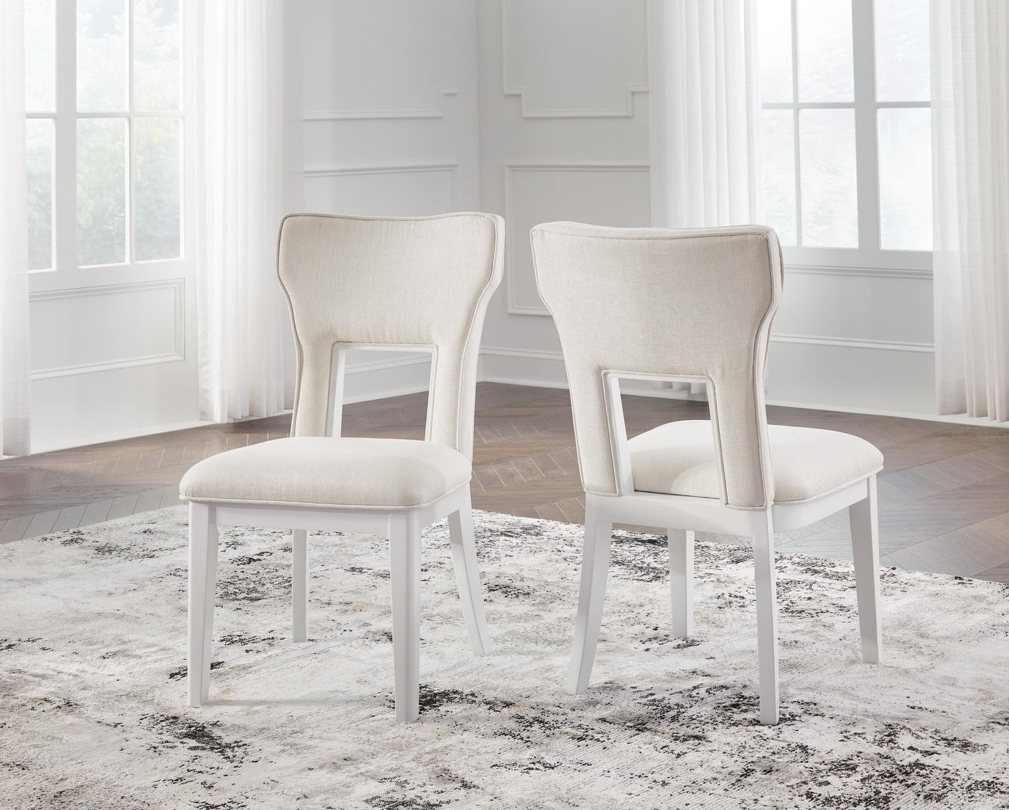 Chalanna Dining UPH Side Chair (2/CN) Signature Design by Ashley®