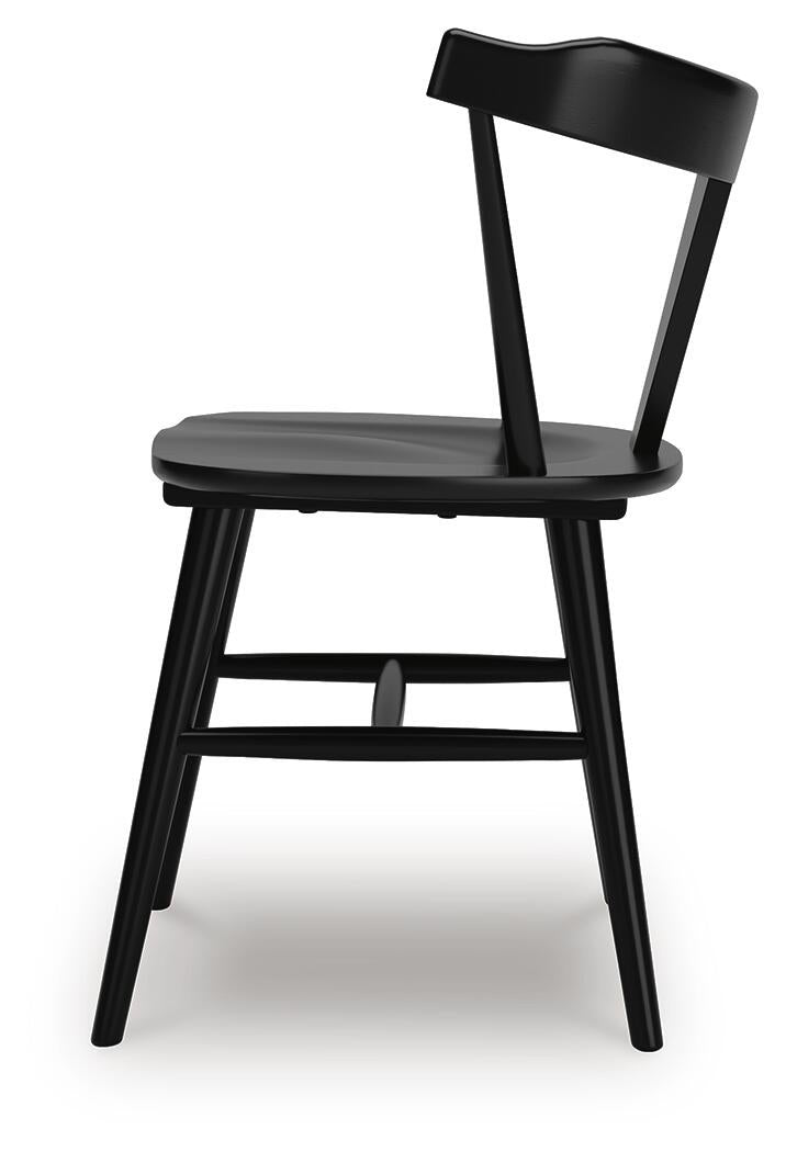 Gretlynn Dining Room Side Chair (2/CN) Signature Design by Ashley®