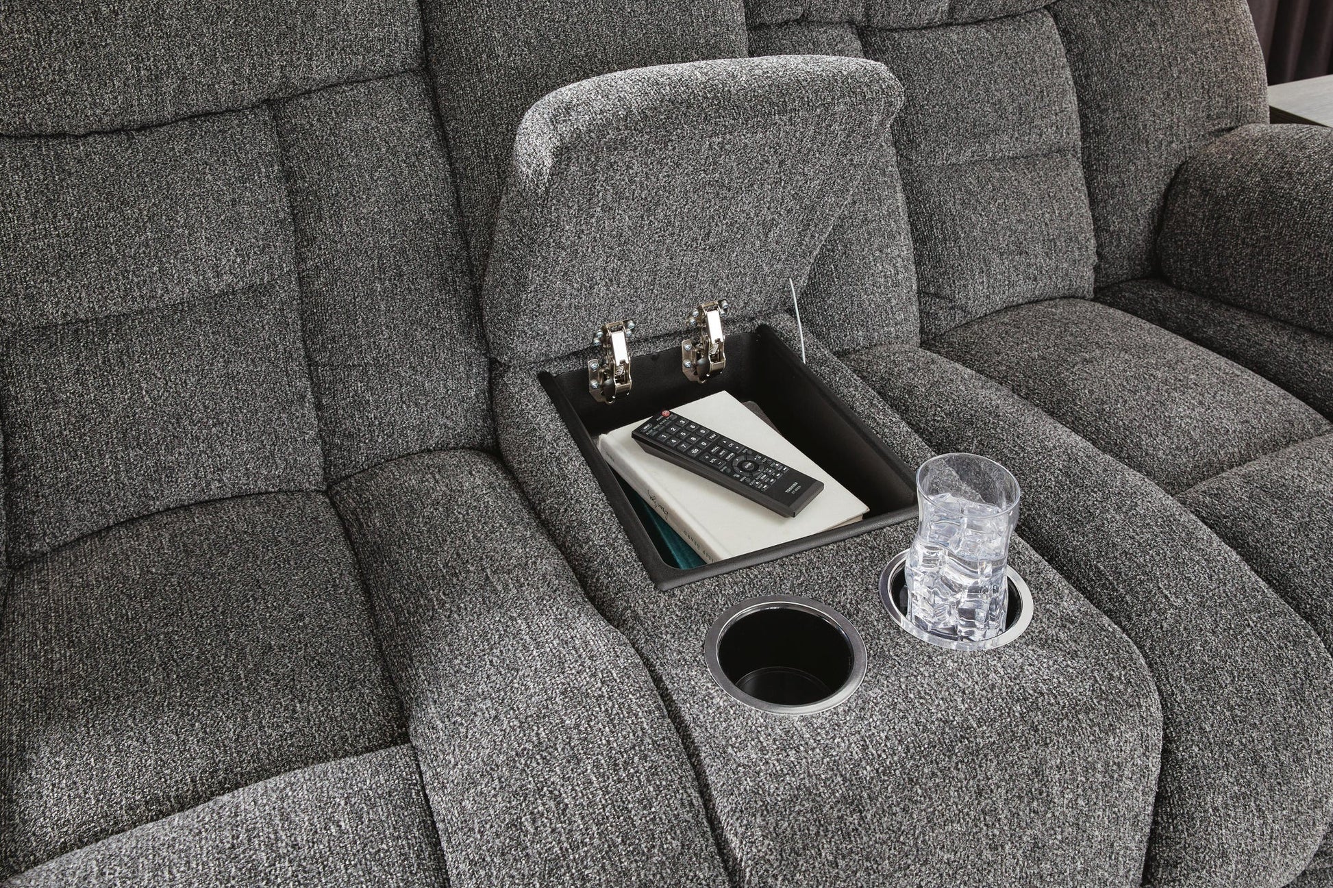 Foreside DBL Rec Loveseat w/Console Signature Design by Ashley®