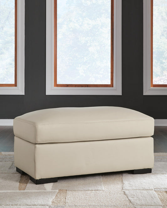 Treasure Trove Ottoman Signature Design by Ashley®