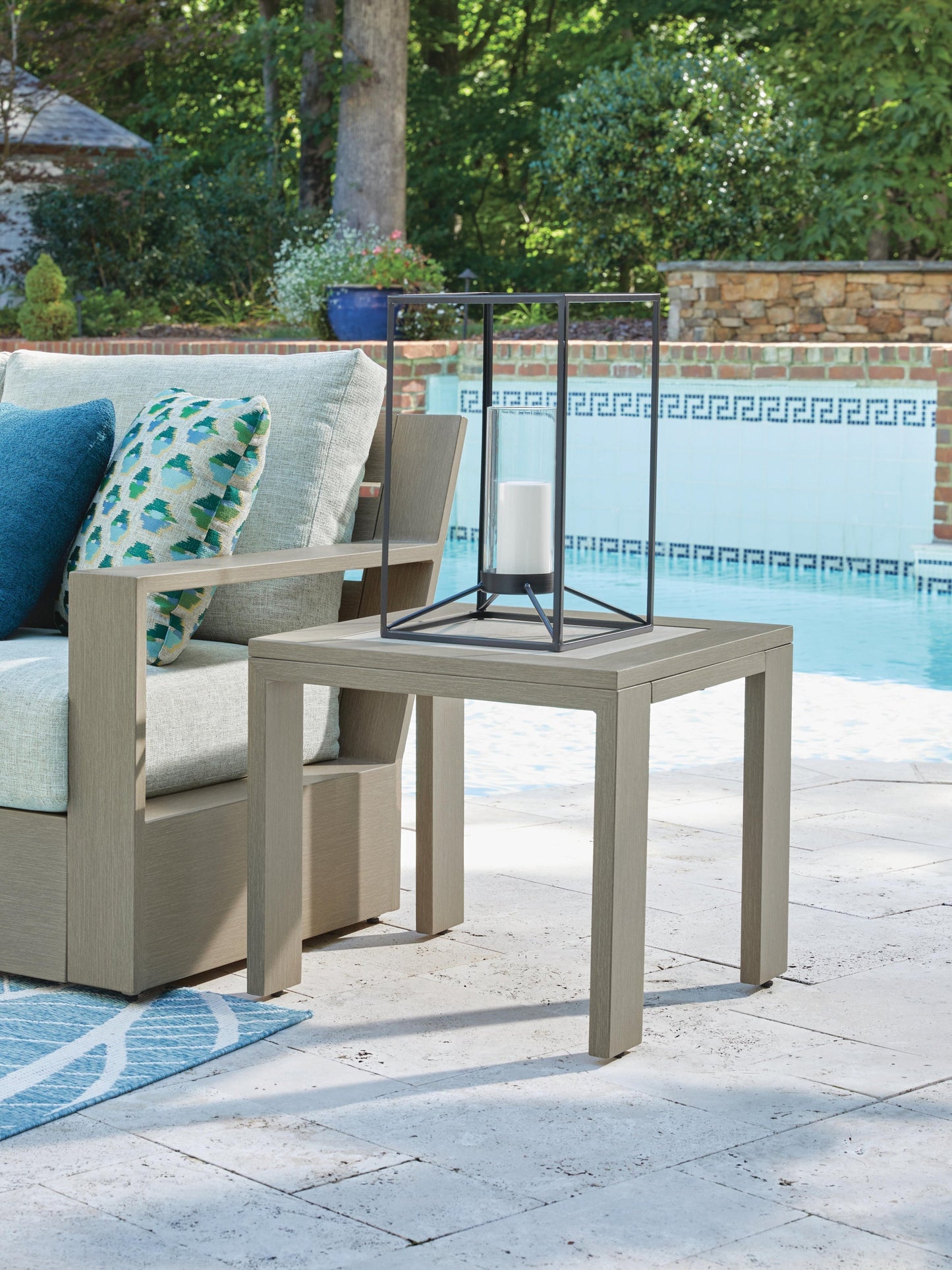 Kimpton Isle Square End Table Signature Design by Ashley®