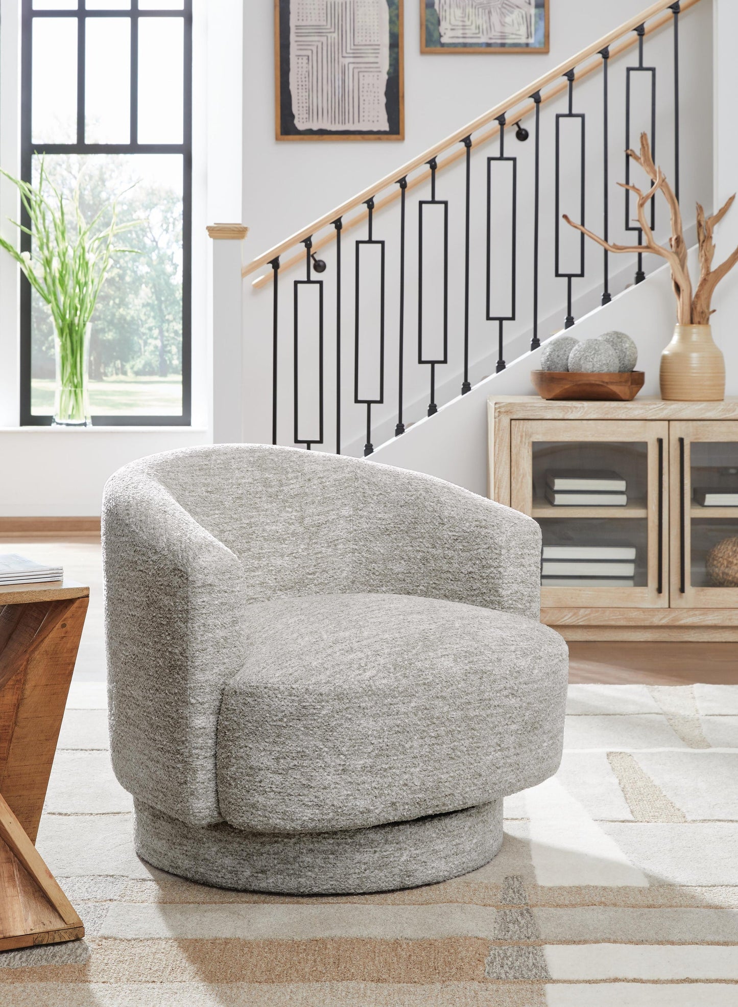 Wardsor Swivel Accent Chair Signature Design by Ashley®