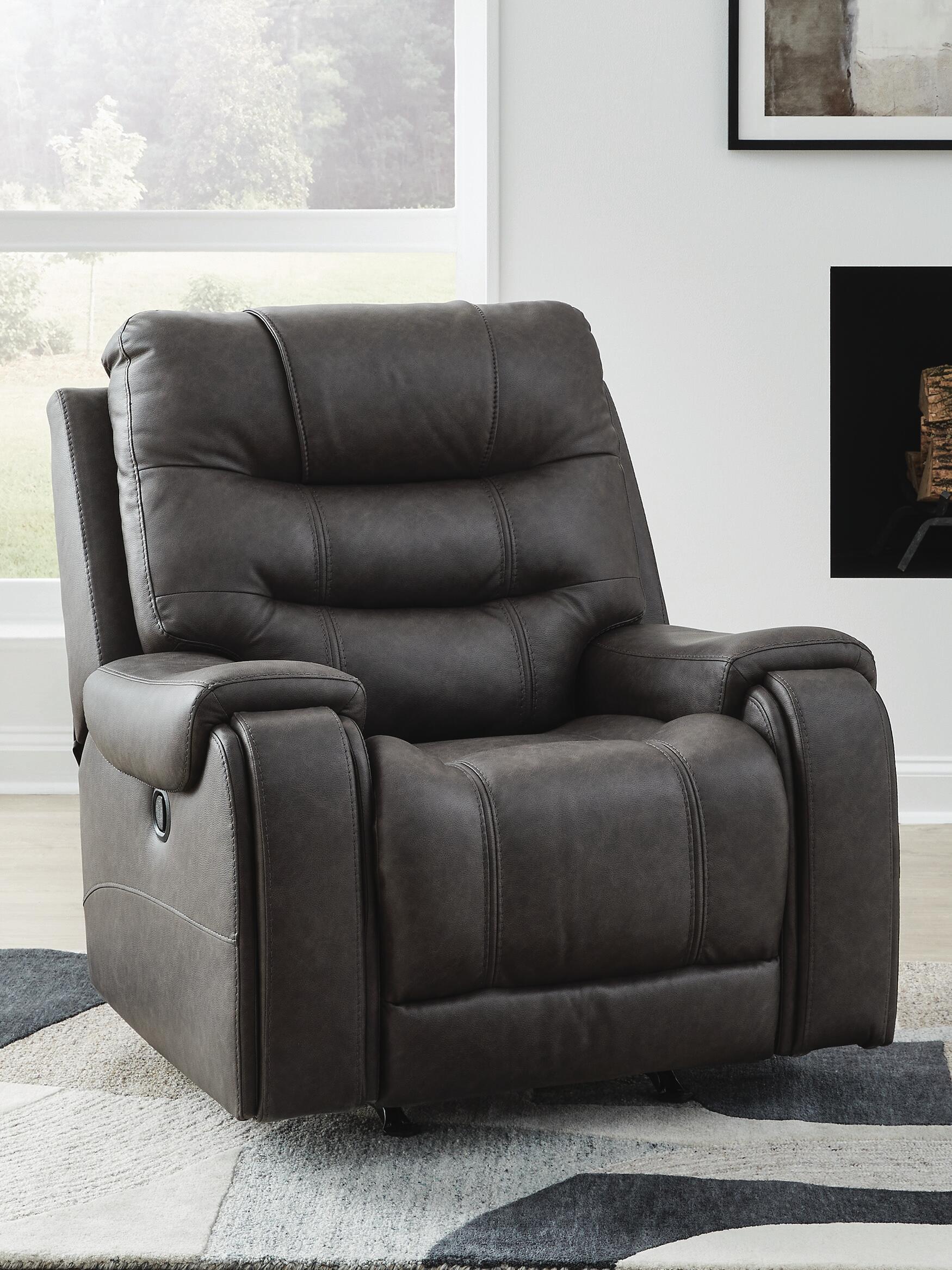 Femley Rocker Recliner Signature Design by Ashley®
