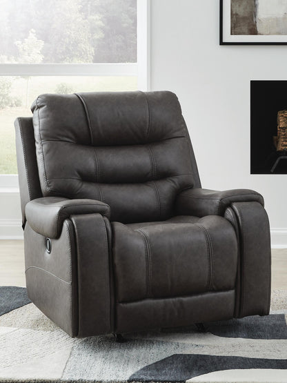 Femley Rocker Recliner Signature Design by Ashley®
