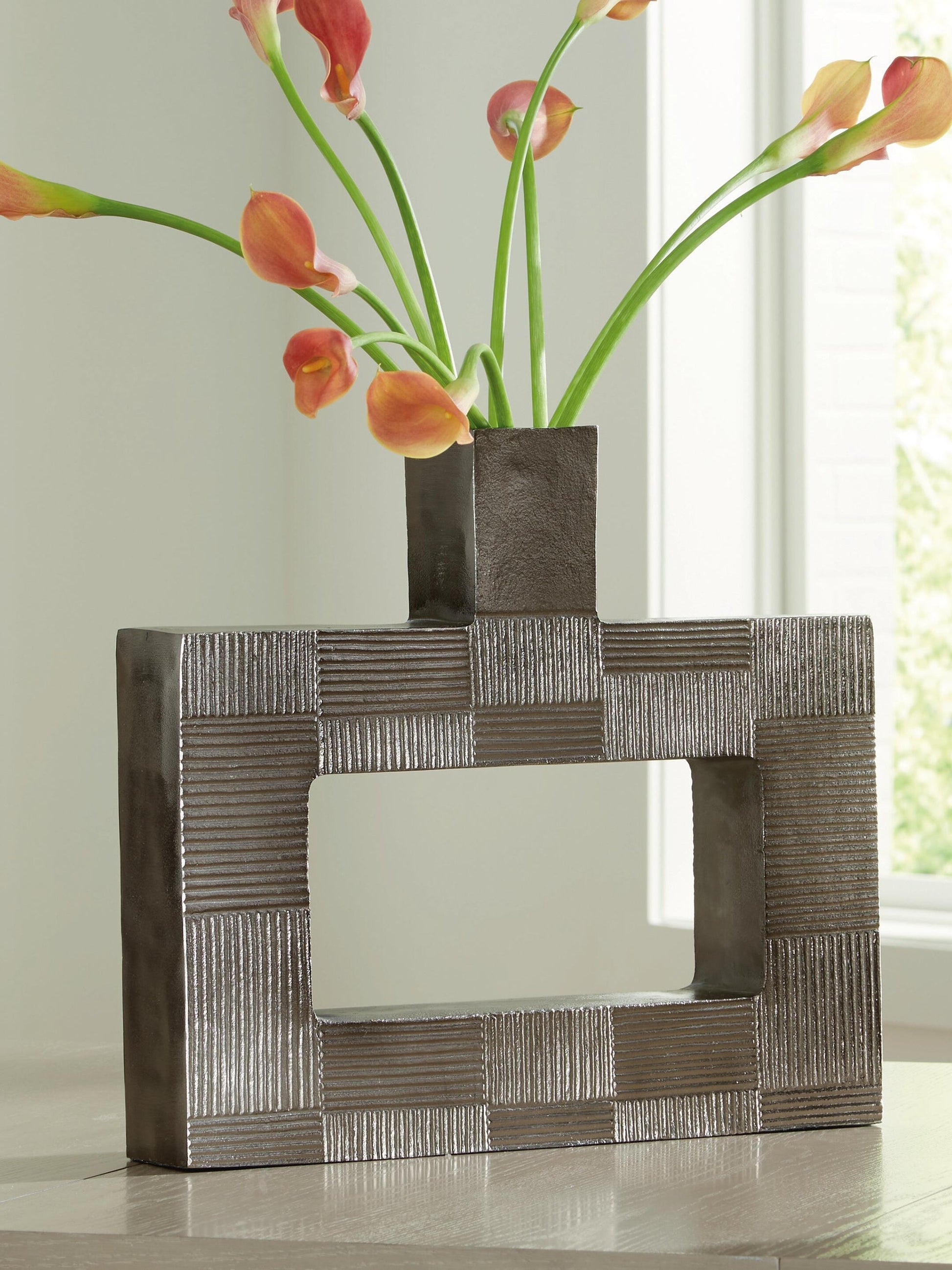 Wrengrove Vase Signature Design by Ashley®