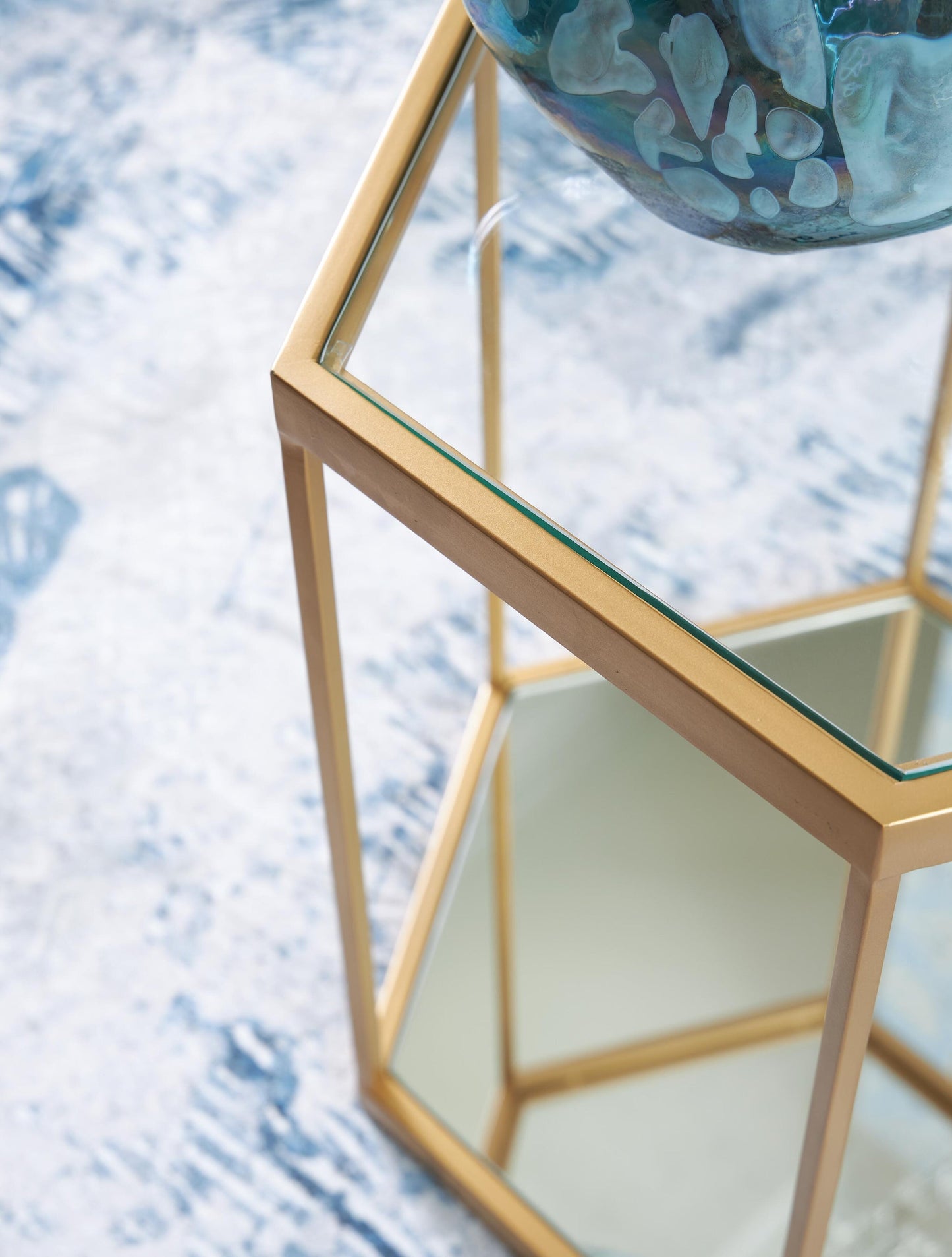 Veerwick Accent Cocktail Table Signature Design by Ashley®