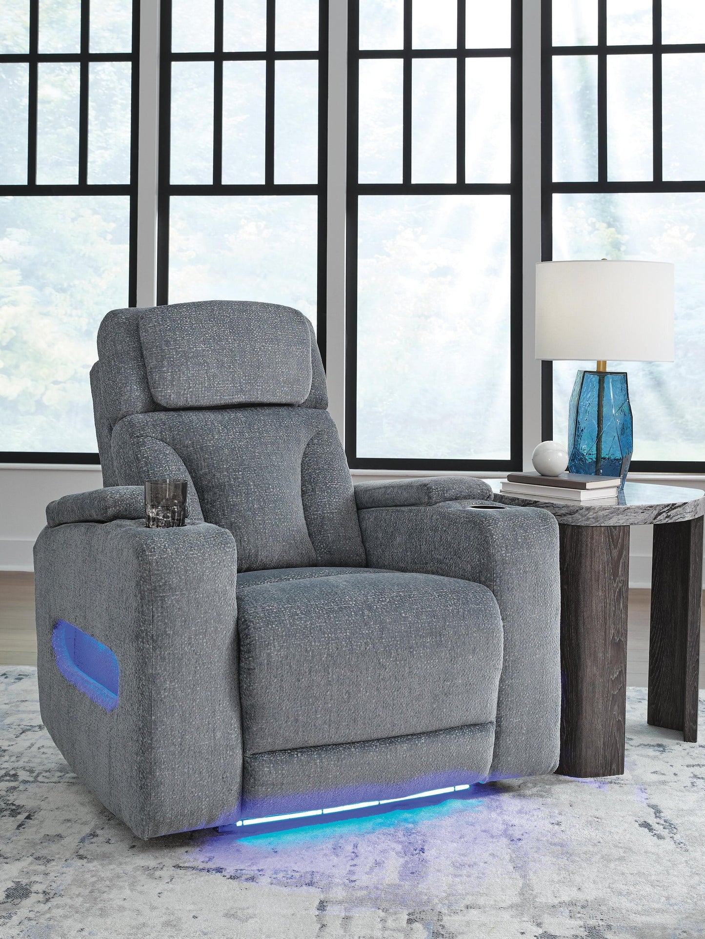Studio Cave PWR Recliner/ADJ Headrest Signature Design by Ashley®