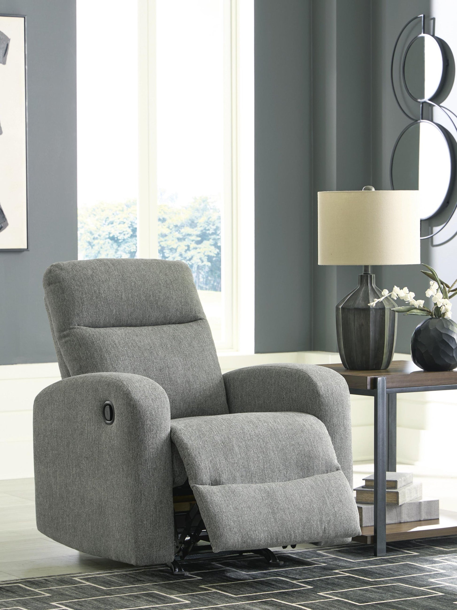 Gauntlet Rocker Recliner Signature Design by Ashley®