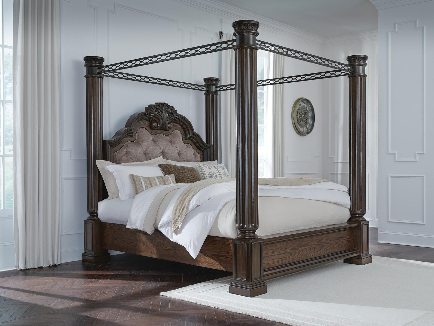 Maylee  Canopy Bed Signature Design by Ashley®