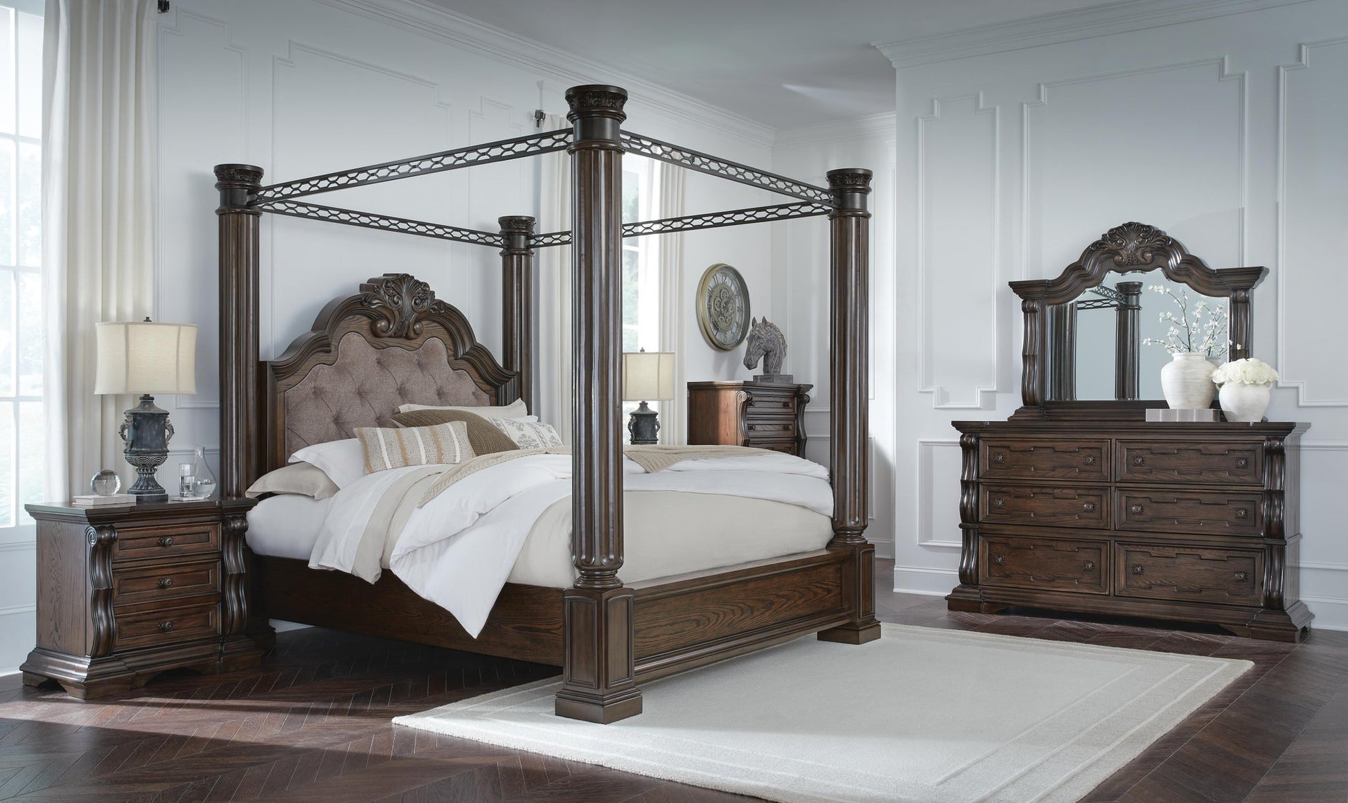 Maylee  Canopy Bed Signature Design by Ashley®