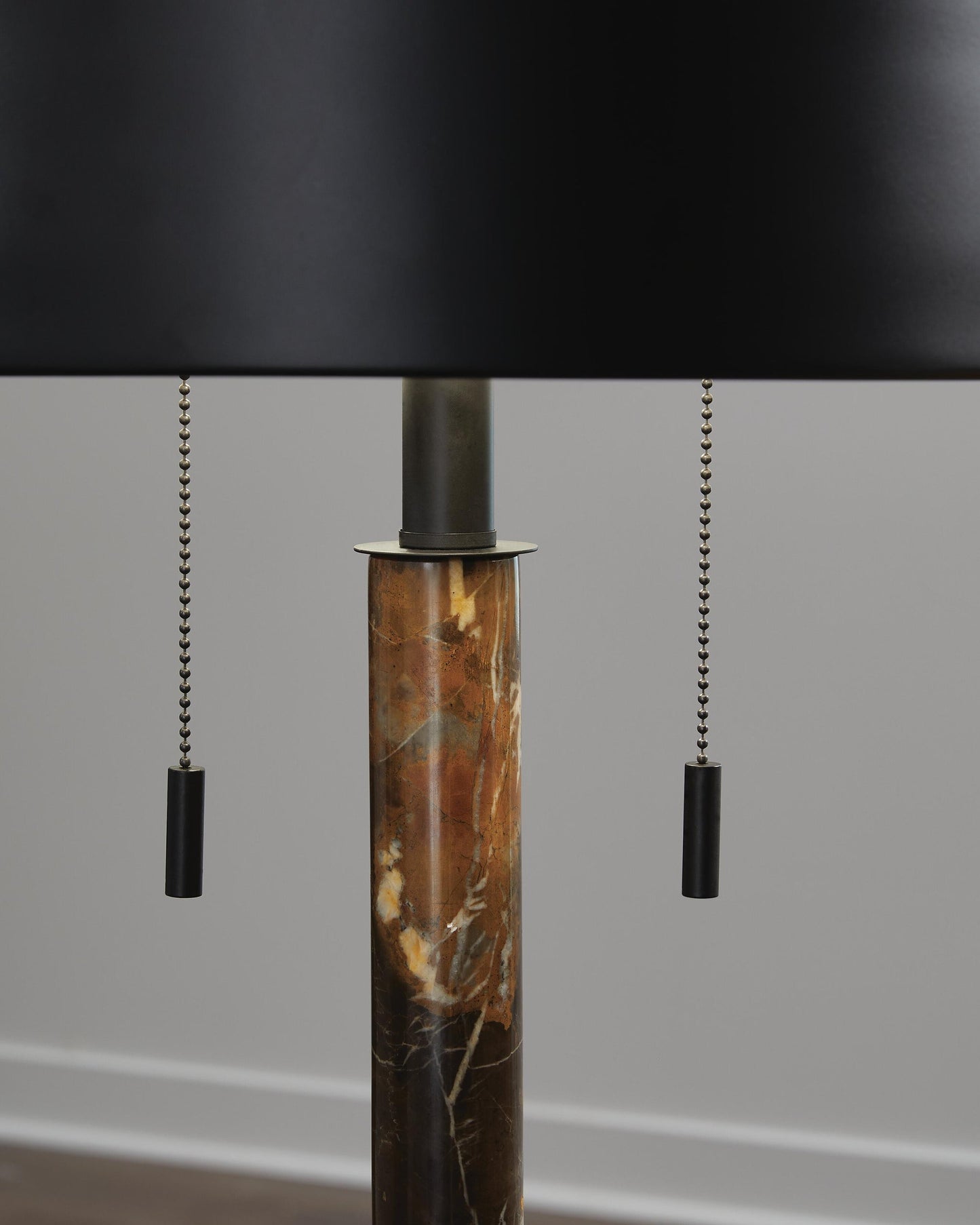 Alanbert Metal Table Lamp (1/CN) Signature Design by Ashley®