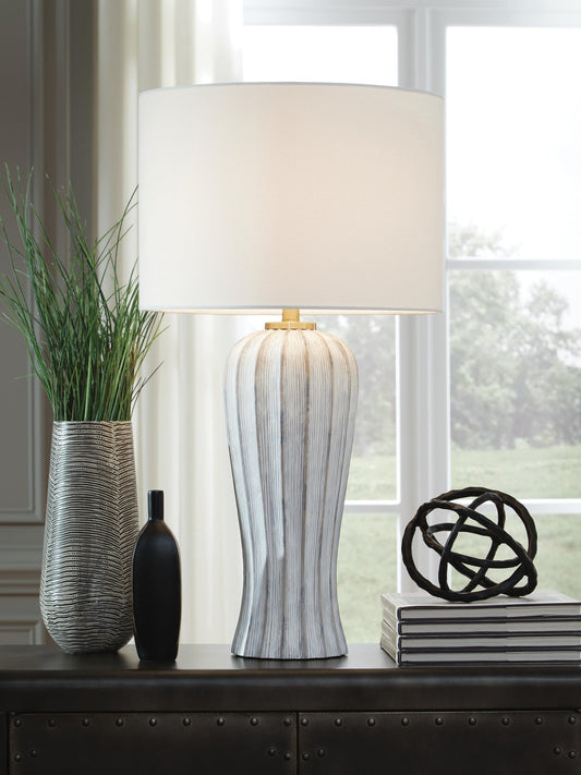 Lanwell Poly Table Lamp (1/CN) Signature Design by Ashley®