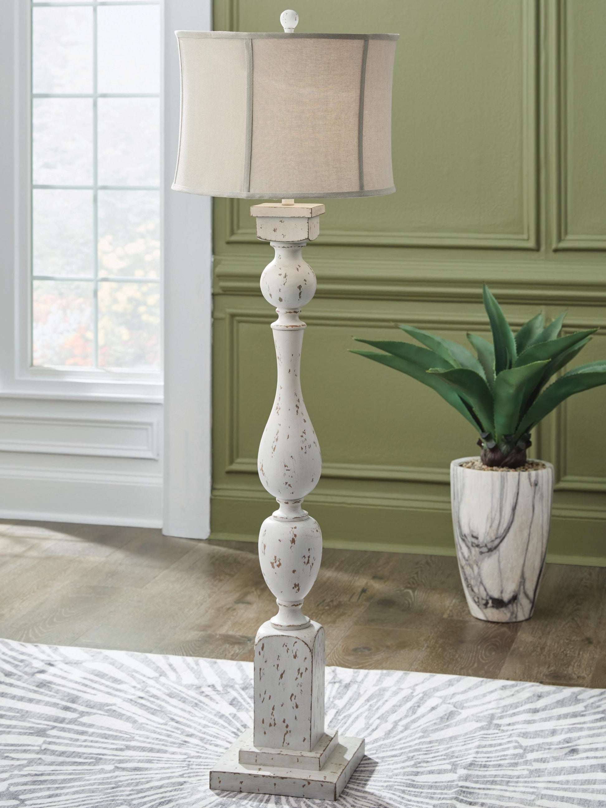 Madsbrook Poly Floor Lamp (1/CN) Signature Design by Ashley®