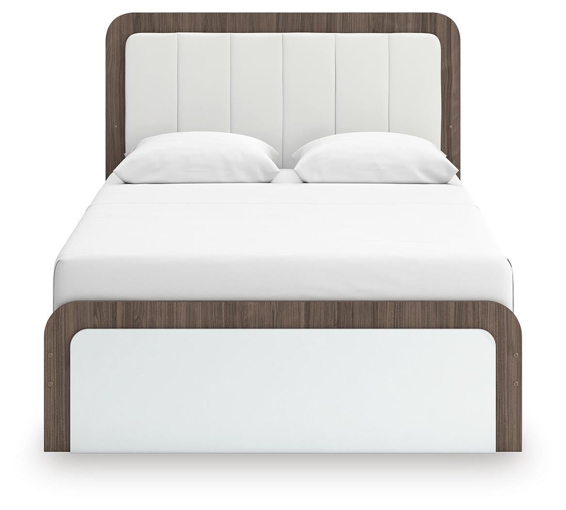 Kendanport  Upholstered Bed Signature Design by Ashley®