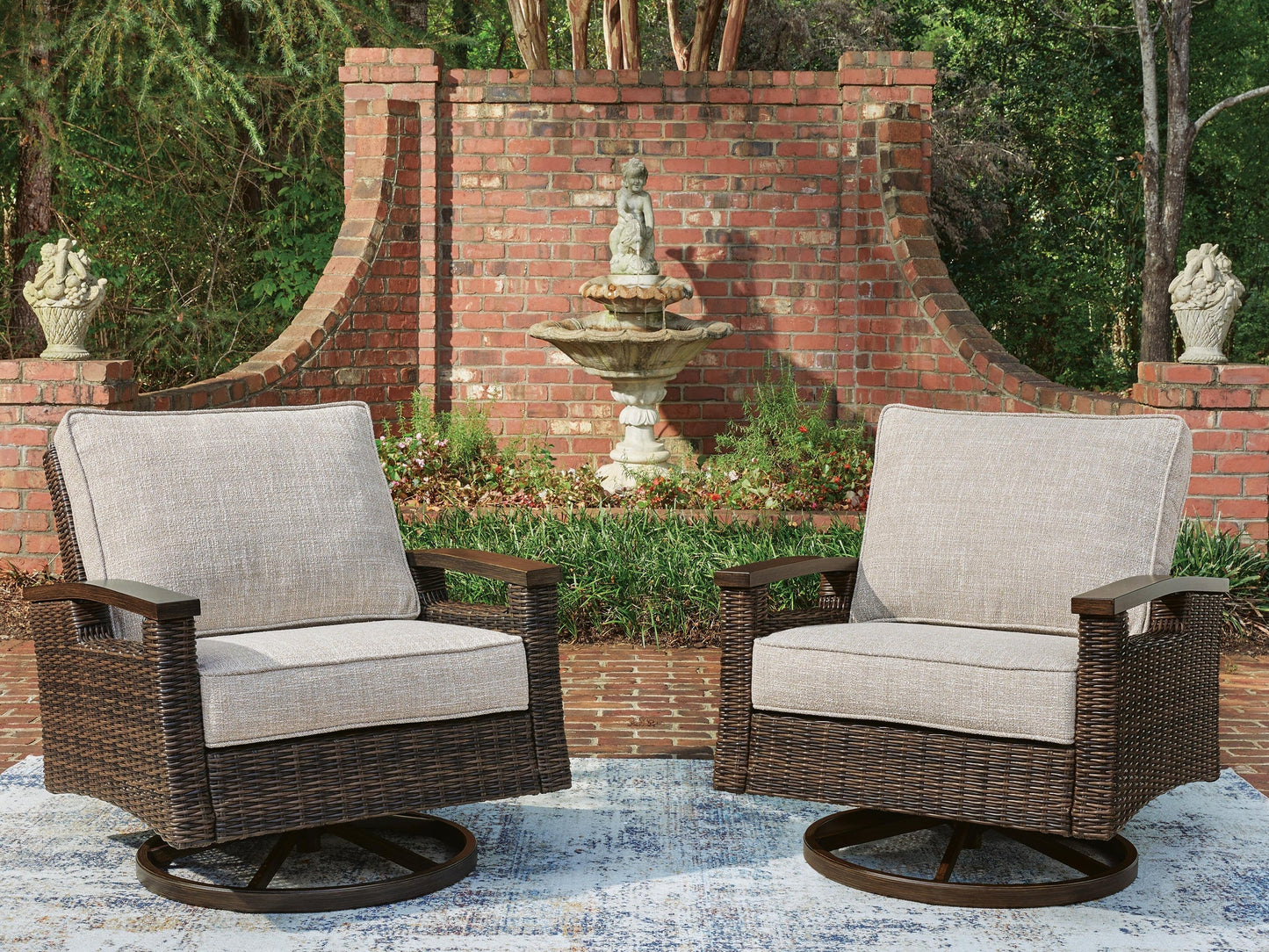 Monterey Point Swivel Lounge Chair (2/CN) Signature Design by Ashley®