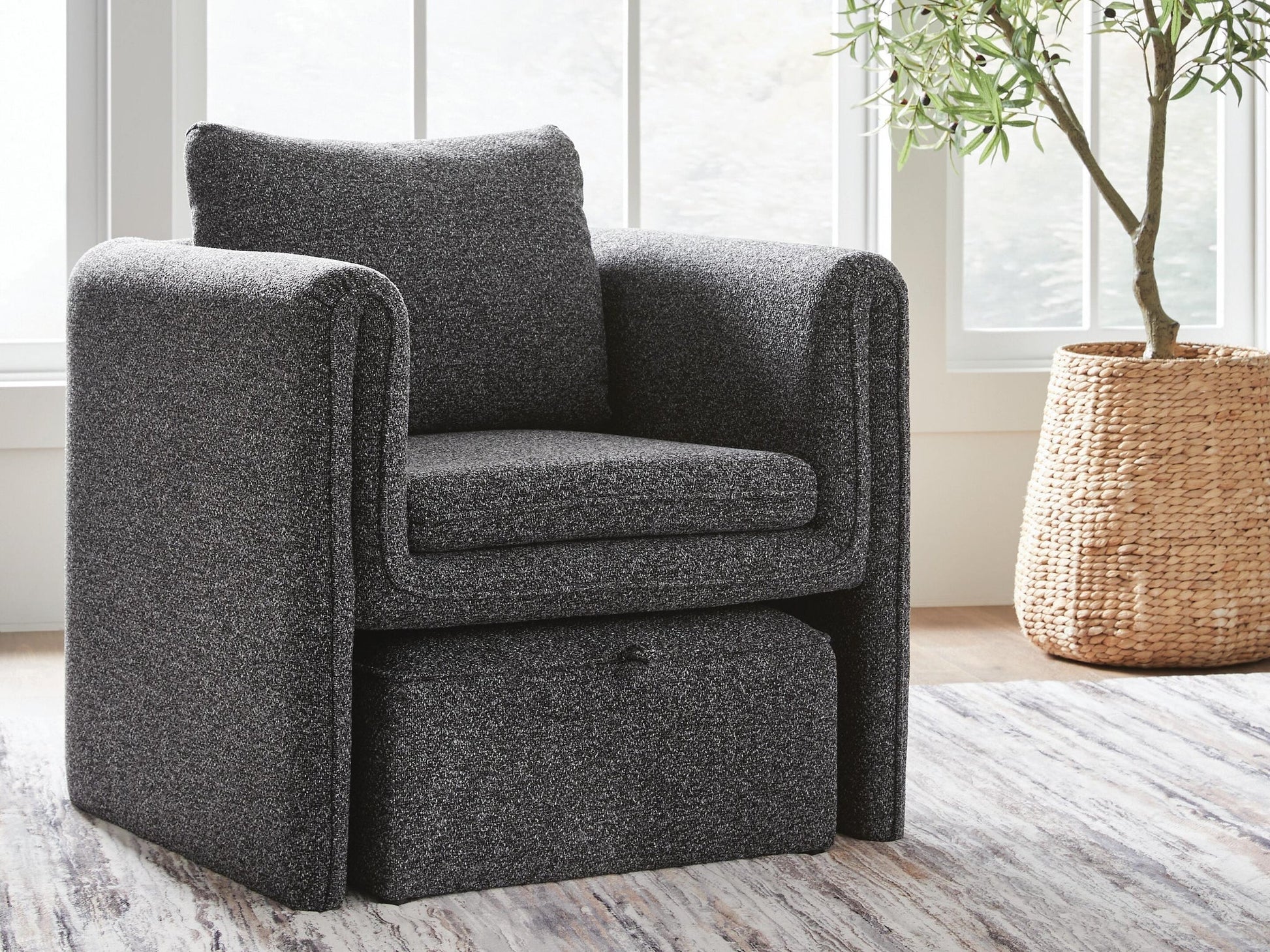 Vreni Accent Chair Signature Design by Ashley®