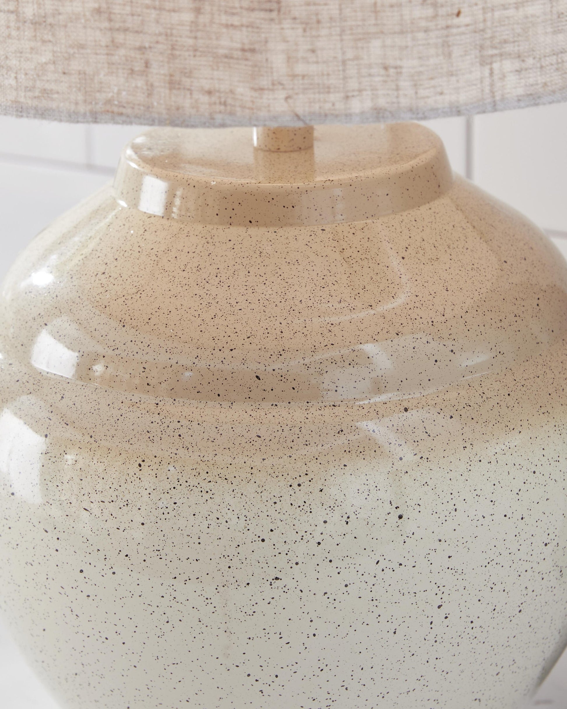 Waldish Metal Table Lamp (1/CN) Signature Design by Ashley®