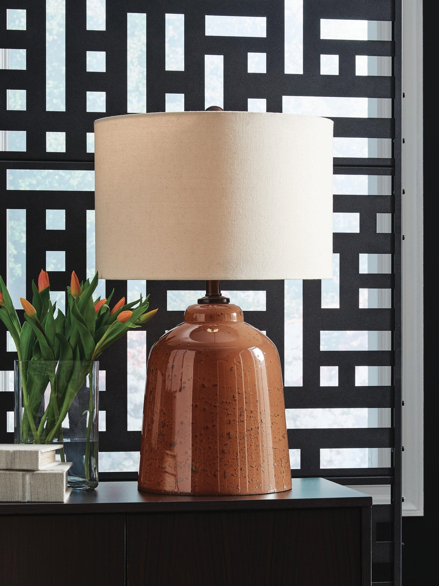 Aaleahya Glass Table Lamp (1/CN) Signature Design by Ashley®