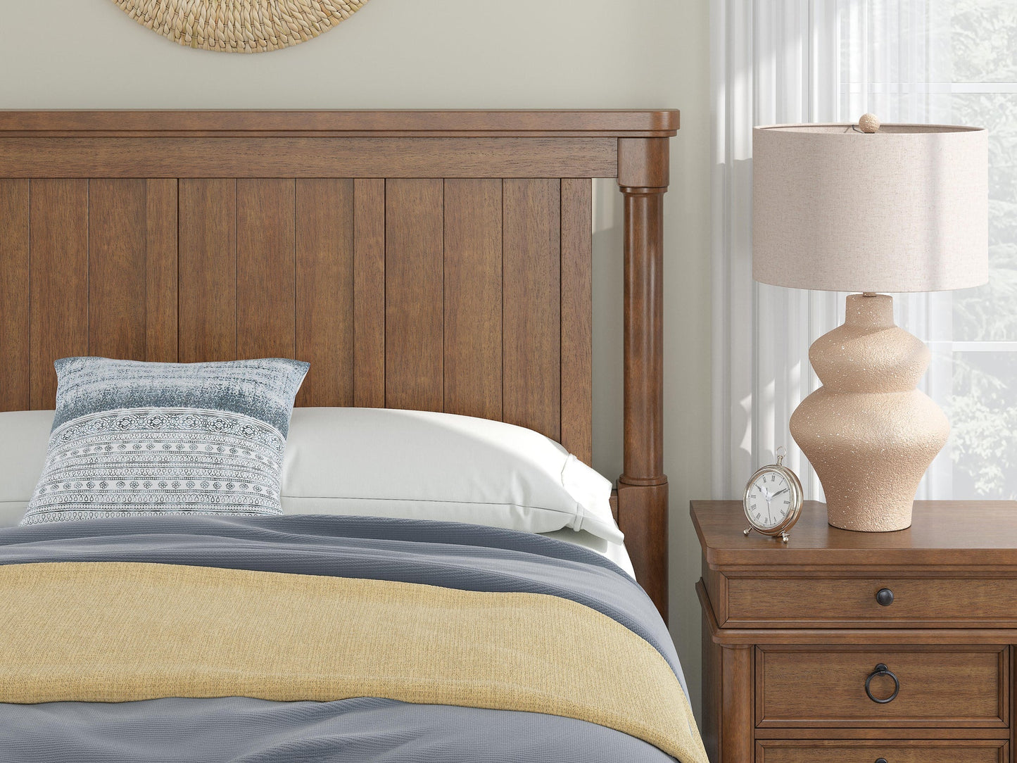 Rowlenstown  Poster Bed Signature Design by Ashley®