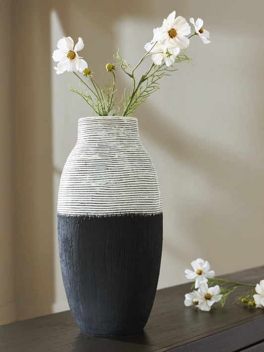 Girtha Vase Signature Design by Ashley®