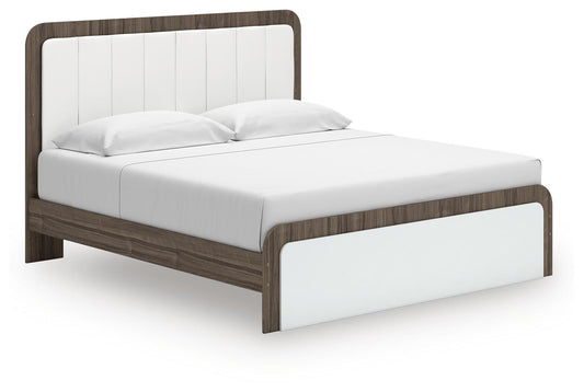 Kendanport  Upholstered Bed Signature Design by Ashley®