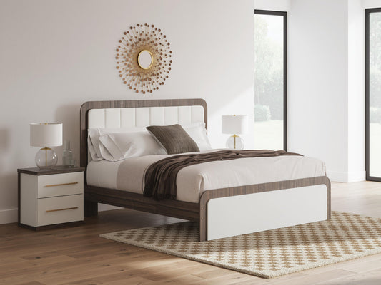 Kendanport  Upholstered Bed Signature Design by Ashley®
