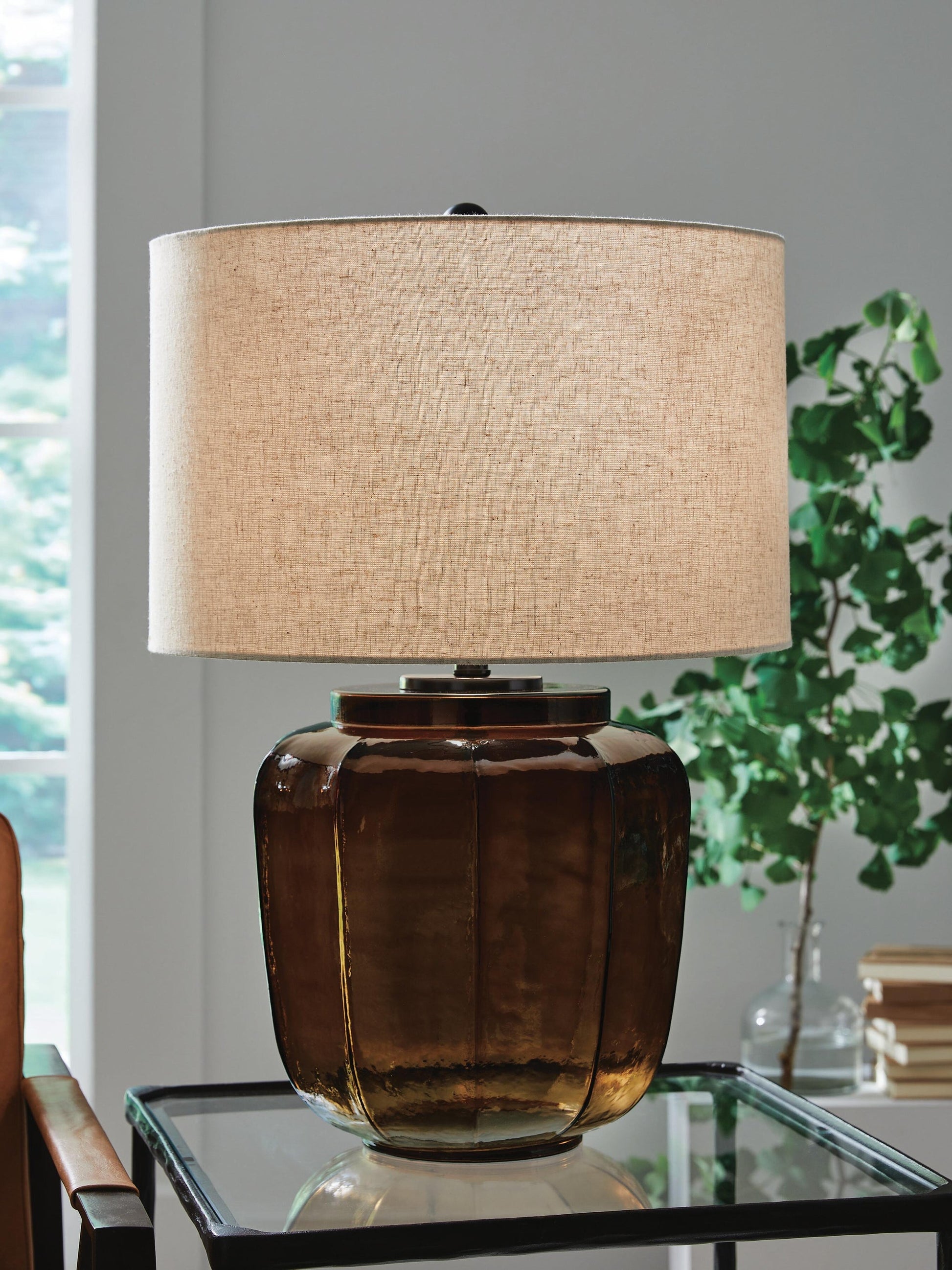 Bainmore Glass Table Lamp (1/CN) Signature Design by Ashley®