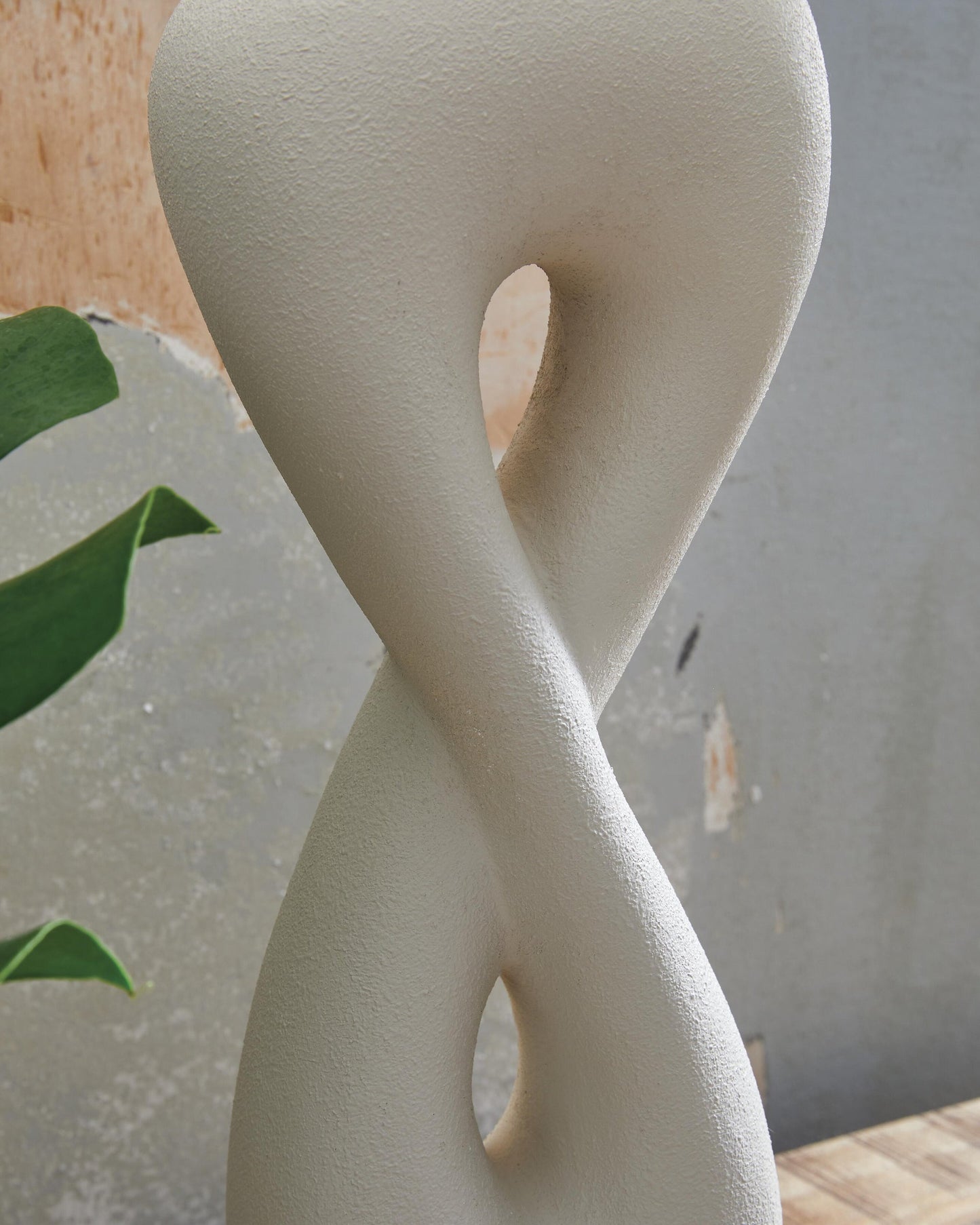 Judrich Poly Table Lamp (1/CN) Signature Design by Ashley®