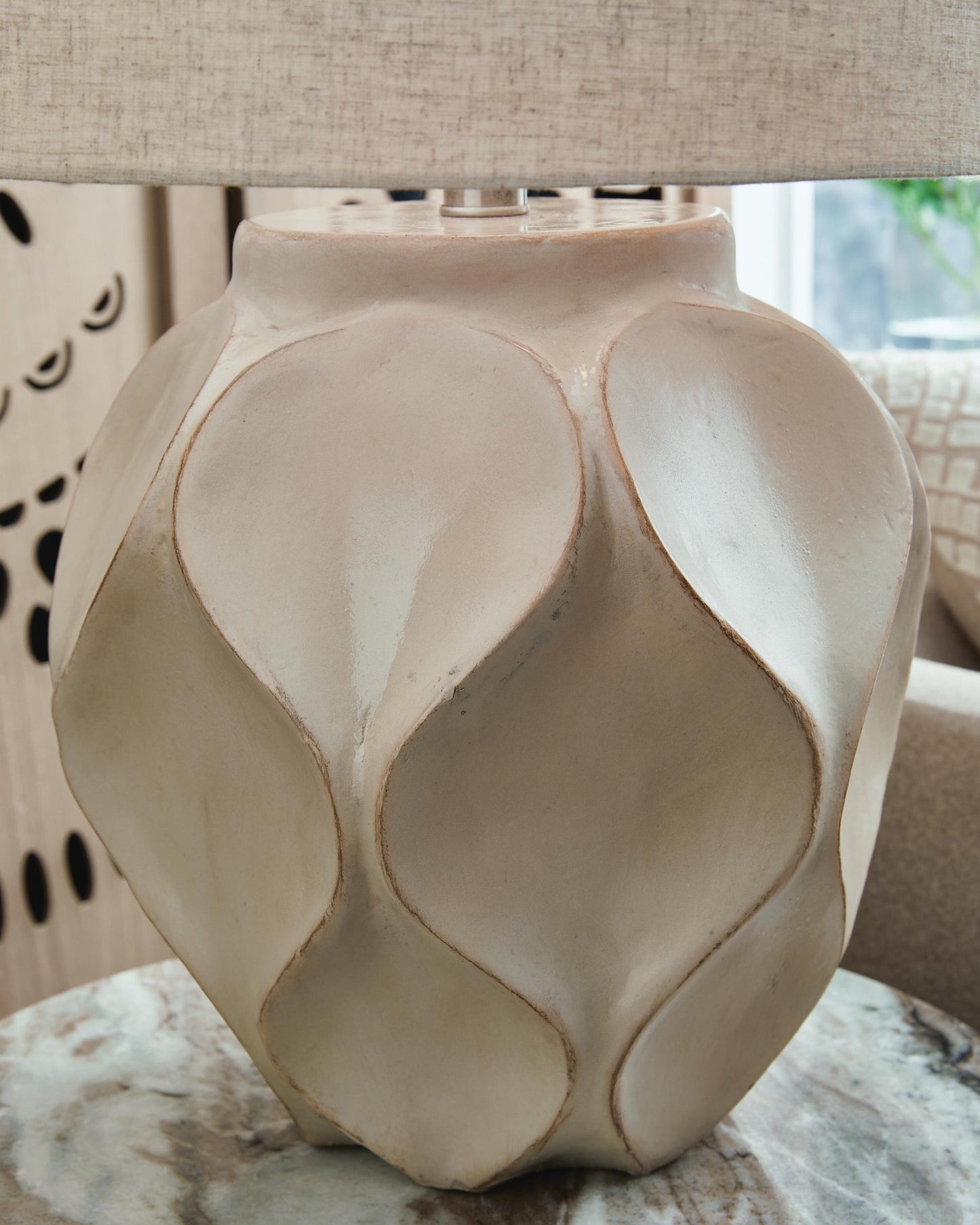 Edselham Paper Table Lamp (1/CN) Signature Design by Ashley®