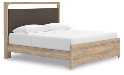 Kinlanni  Upholstered Platform Bed Signature Design by Ashley®
