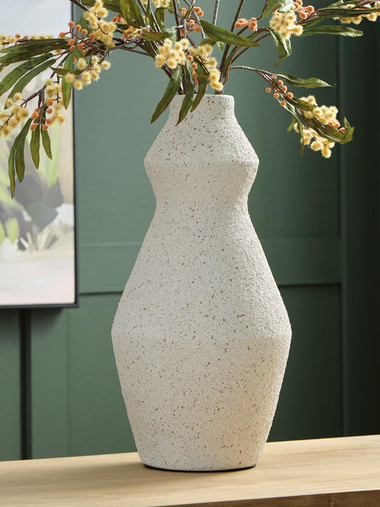 Dawthorne Vase Signature Design by Ashley®