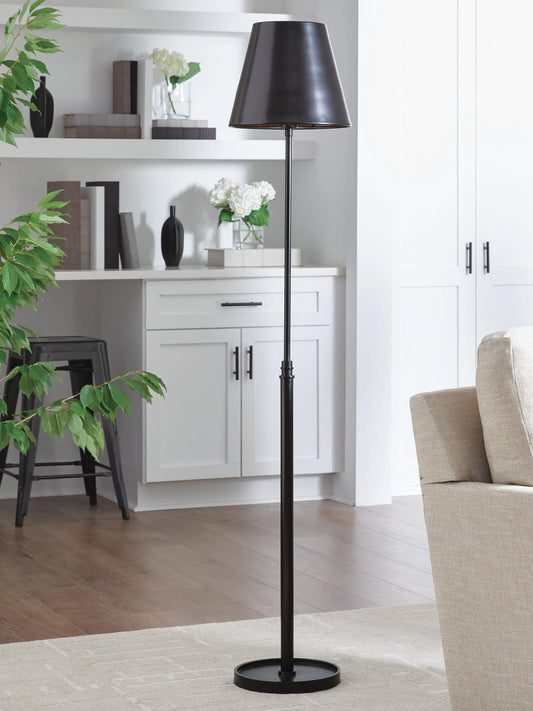 Wimner Metal Floor Lamp (1/CN) Signature Design by Ashley®