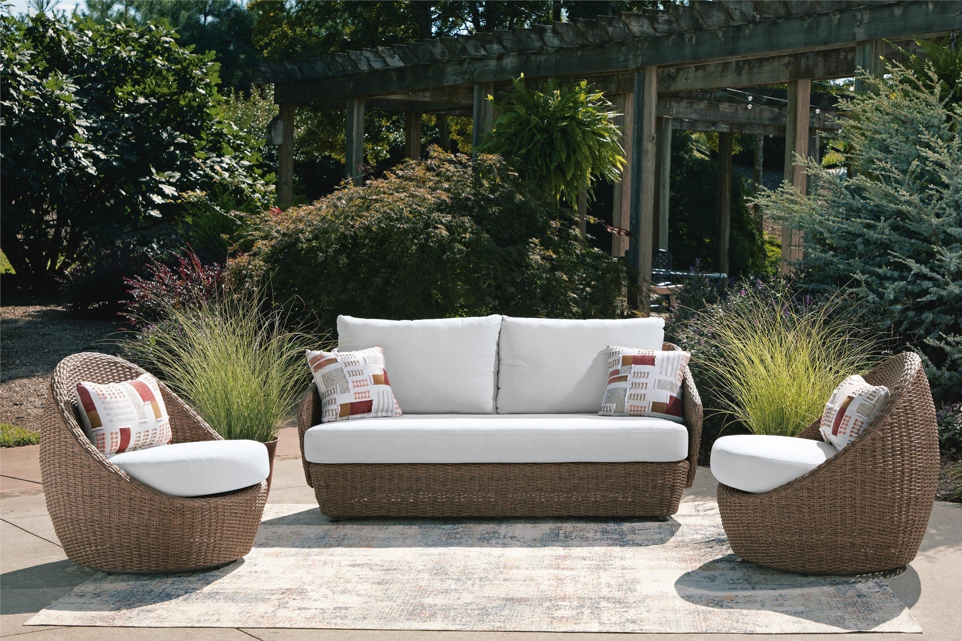 Double Point Love/Swivel Chairs Set (3/CN) Signature Design by Ashley®