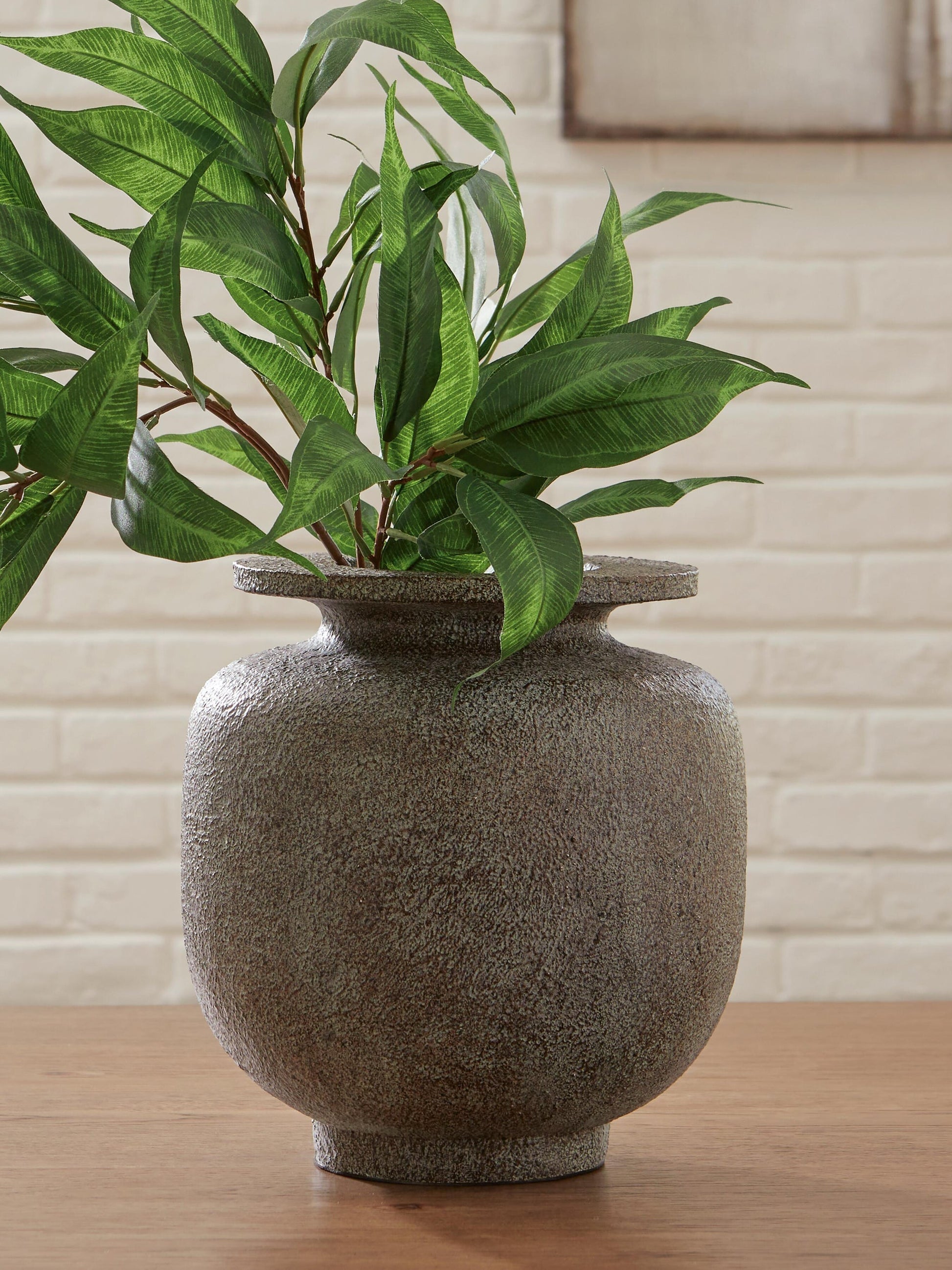 Jedwick Vase Signature Design by Ashley®