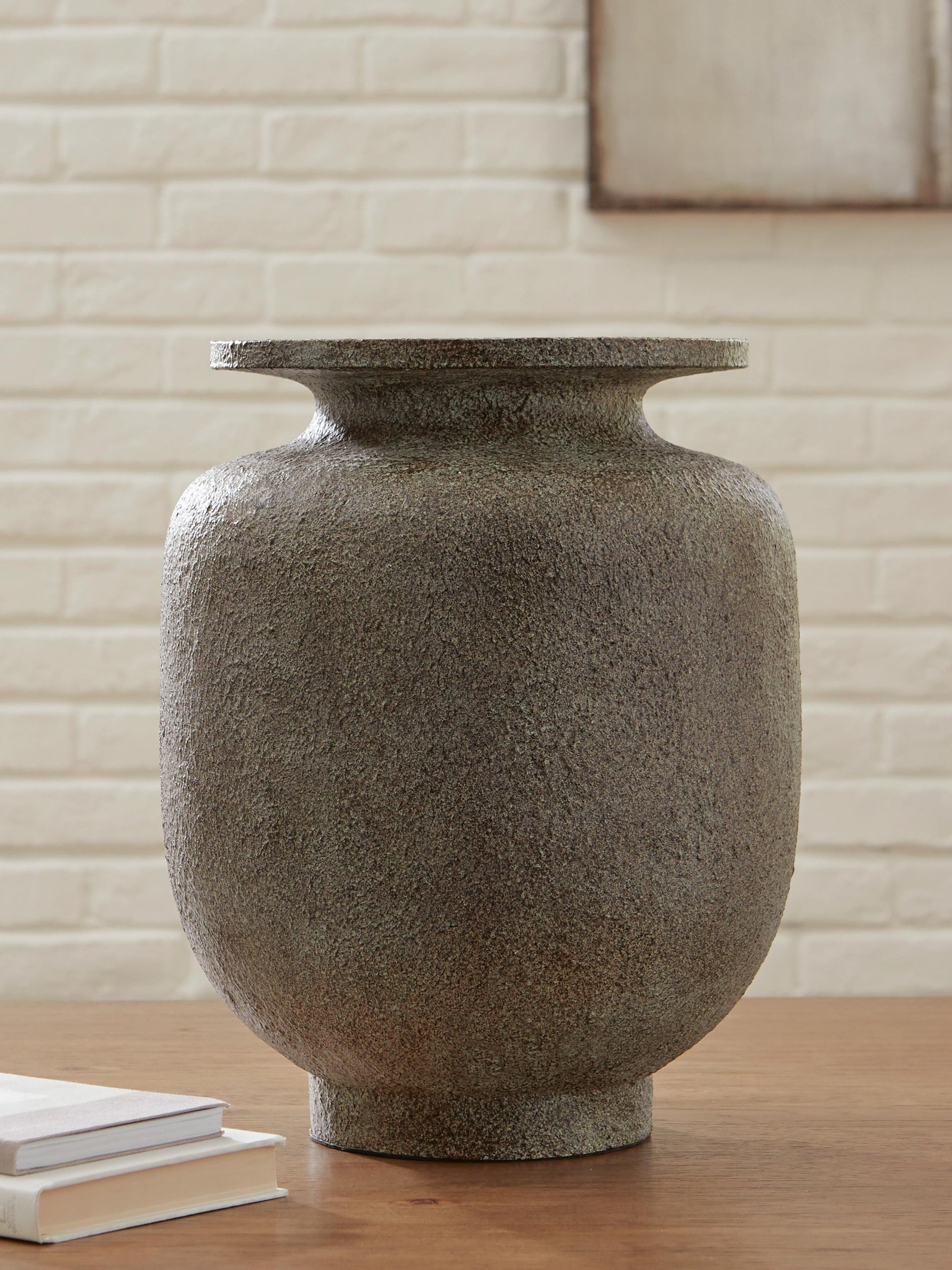 Jedwick Vase Signature Design by Ashley®