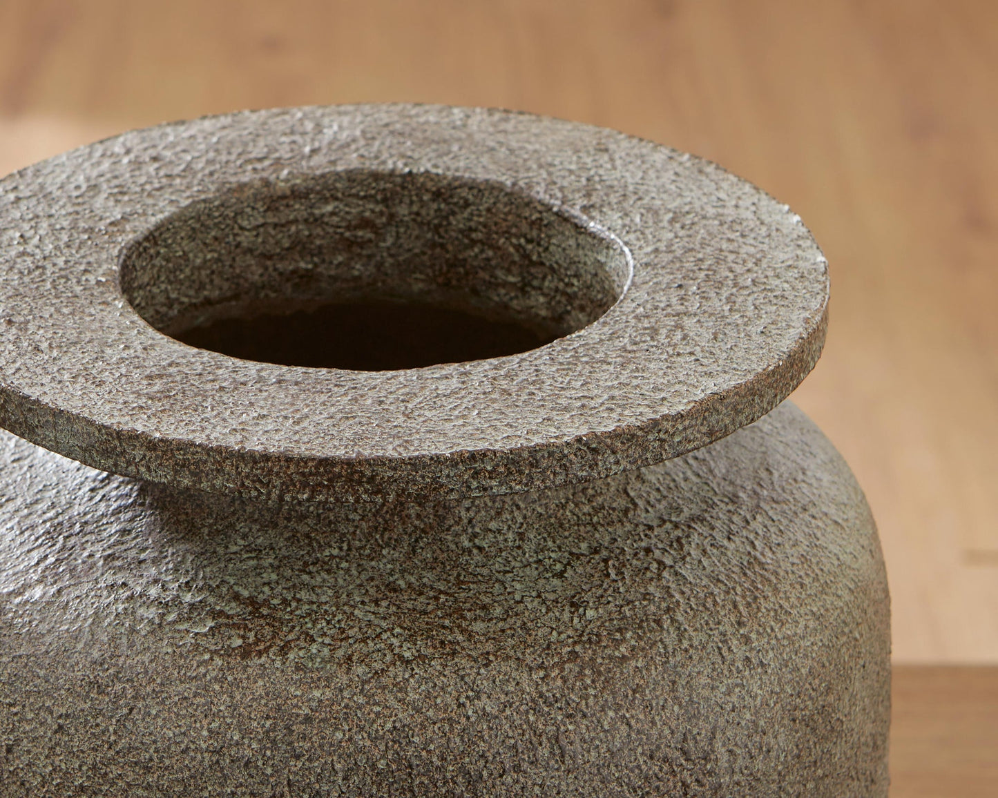 Jedwick Vase Signature Design by Ashley®
