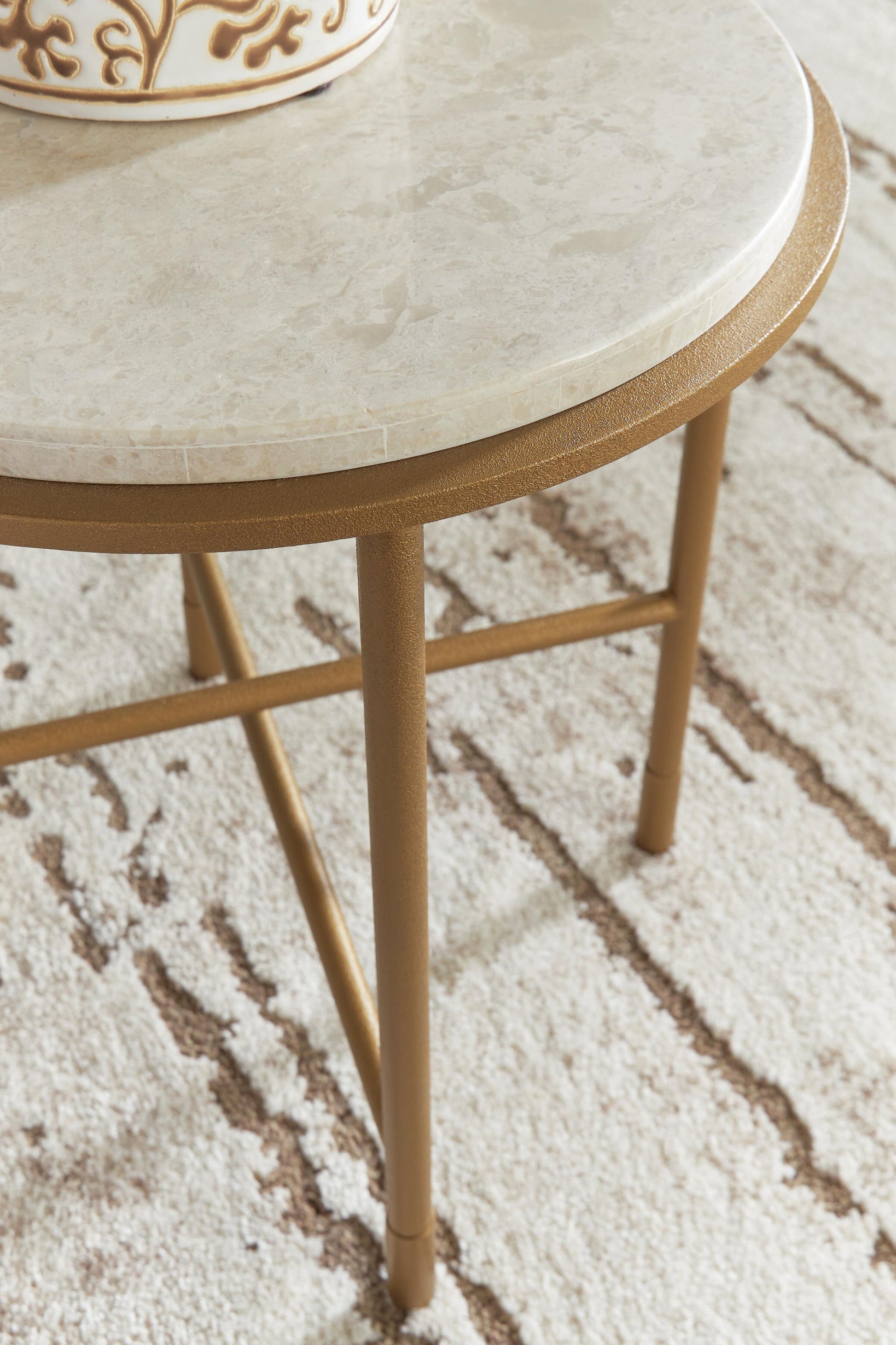 Alben Round End Table Signature Design by Ashley®