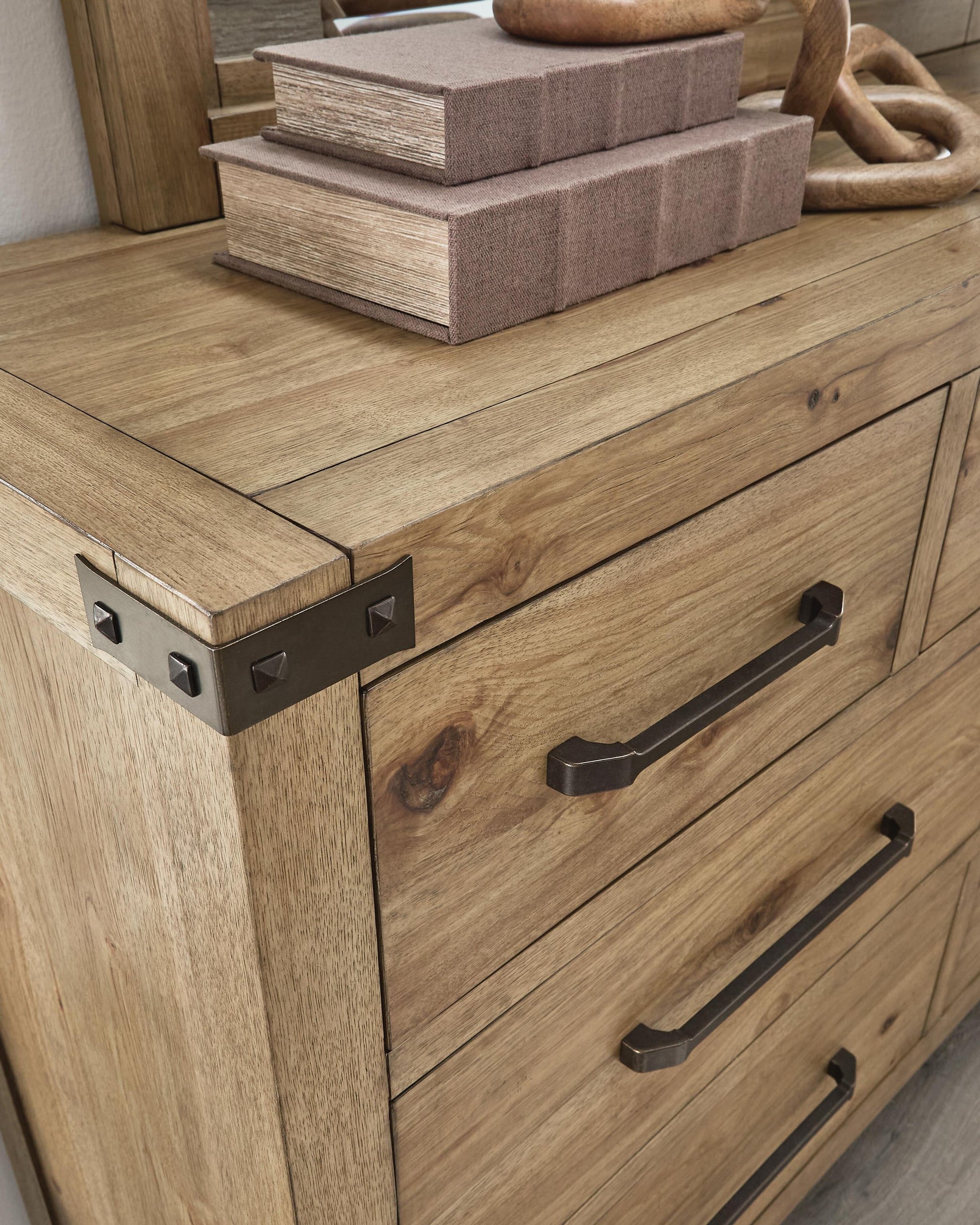 Ridgester Dresser Benchcraft®
