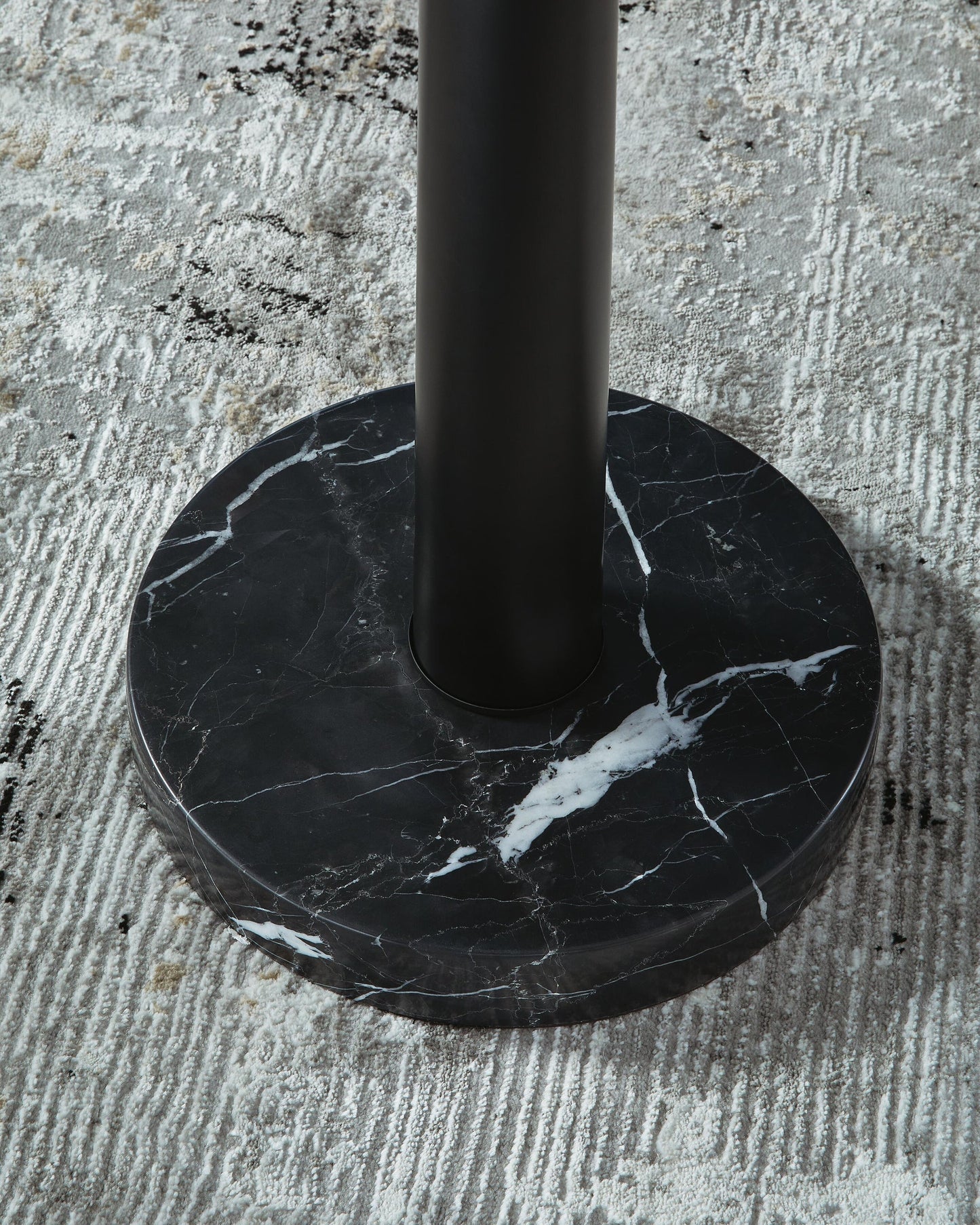 Sorcha Metal Floor Lamp (1/CN) Signature Design by Ashley®