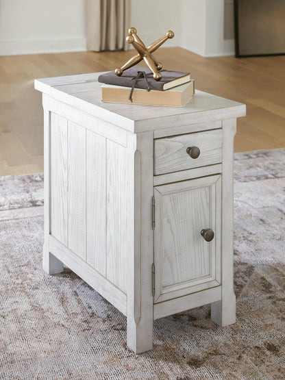 Robbinsdale Chair Side End Table Signature Design by Ashley®