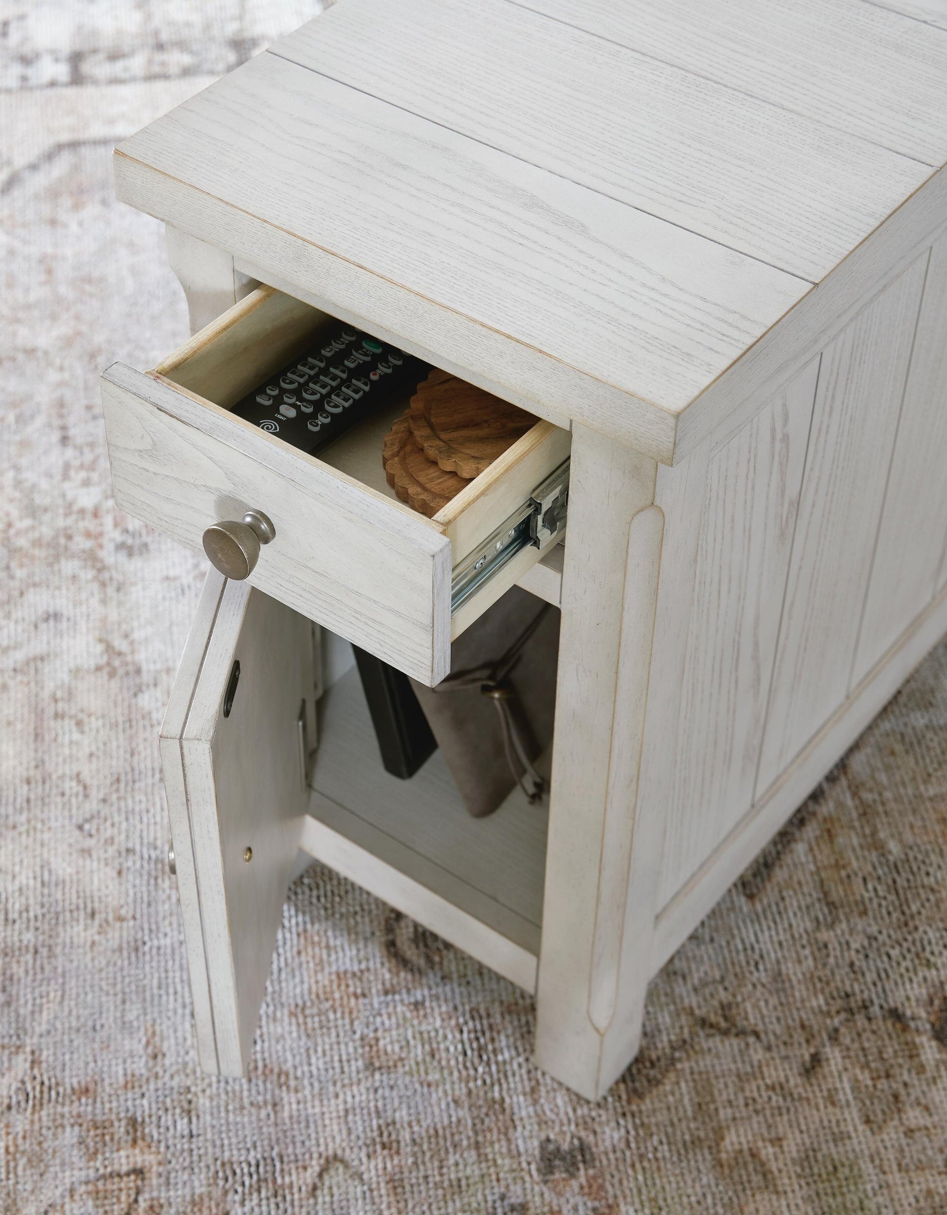 Robbinsdale Chair Side End Table Signature Design by Ashley®