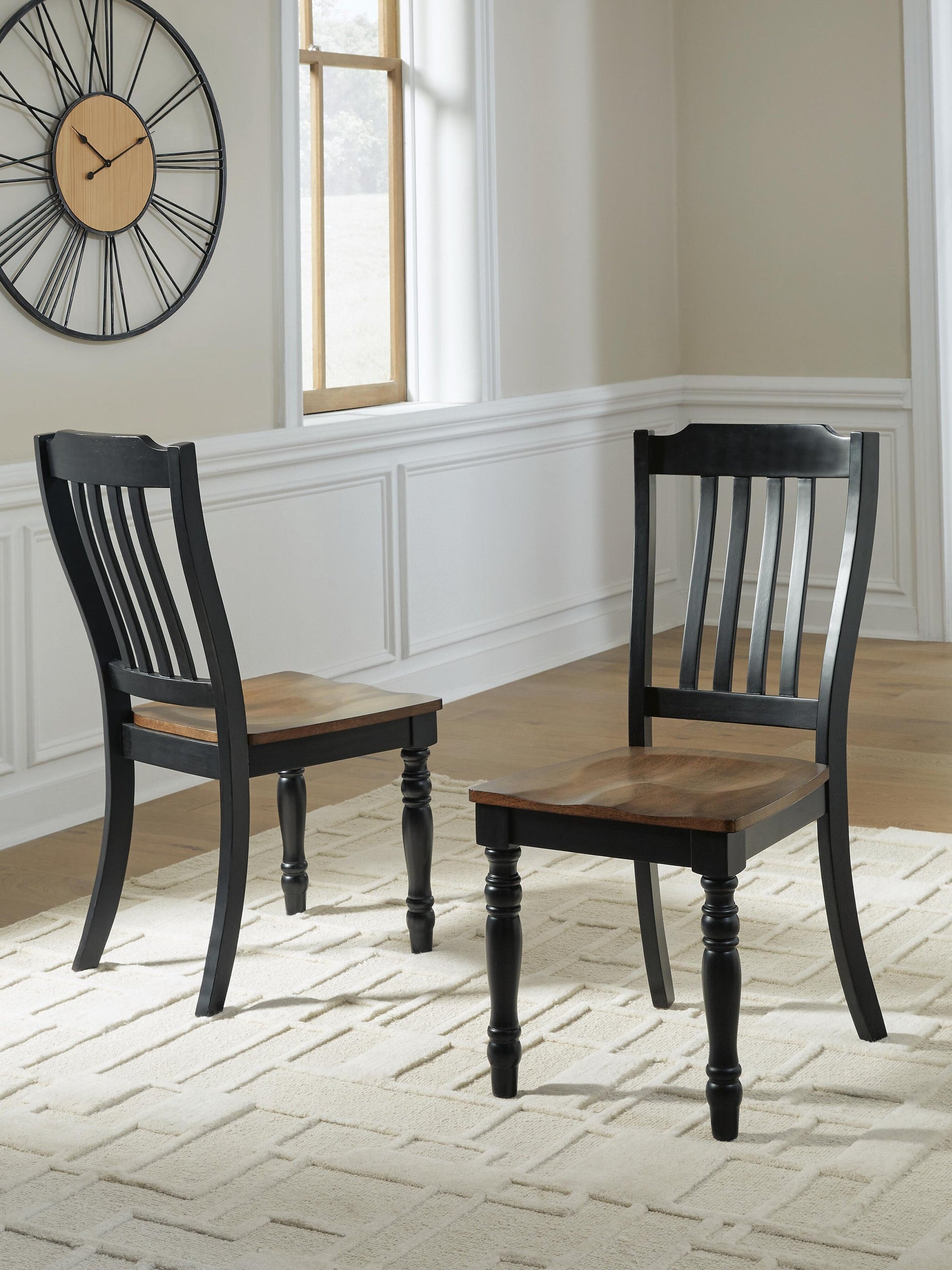 Clorazi Dining Room Side Chair (2/CN) Signature Design by Ashley®