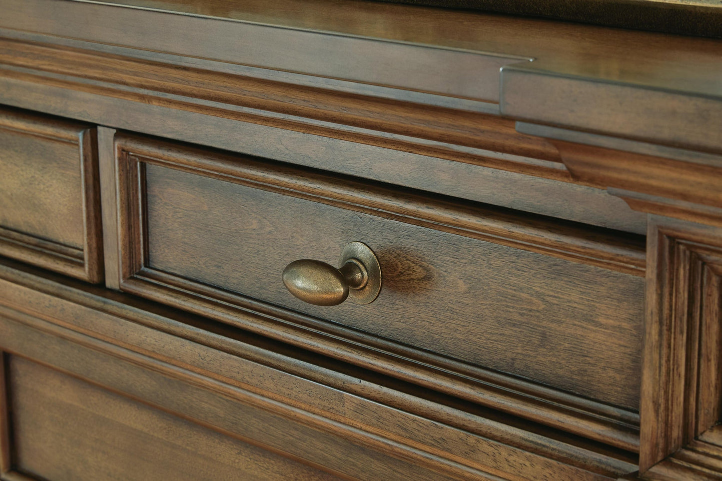 Frantanna Dresser Signature Design by Ashley®