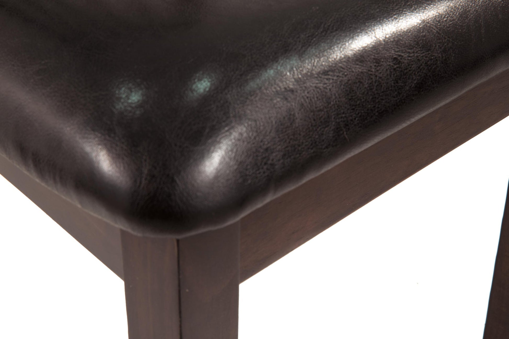Hammis Dining Table and 4 Chairs Signature Design by Ashley®