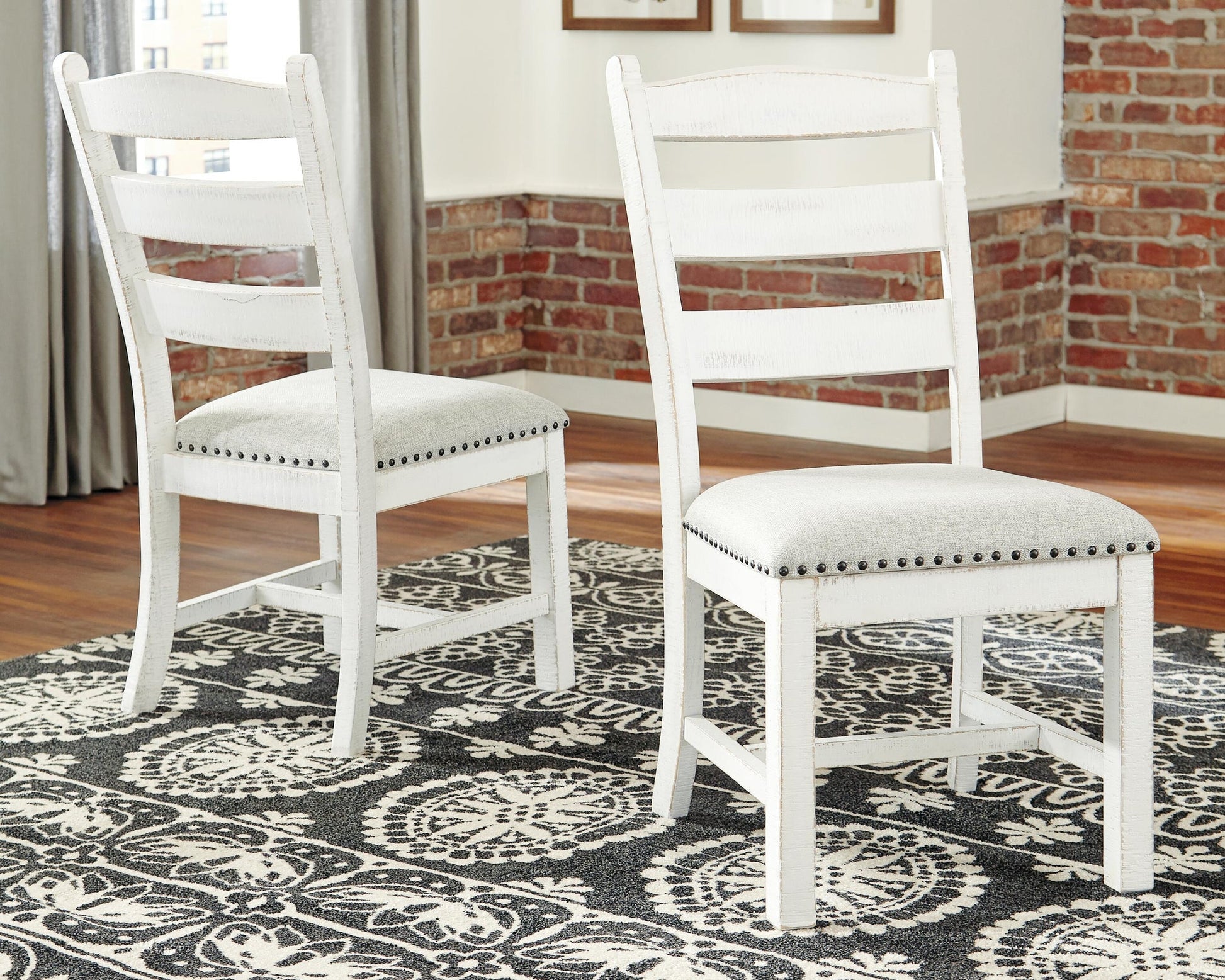 Valebeck Dining Table and 6 Chairs Signature Design by Ashley®
