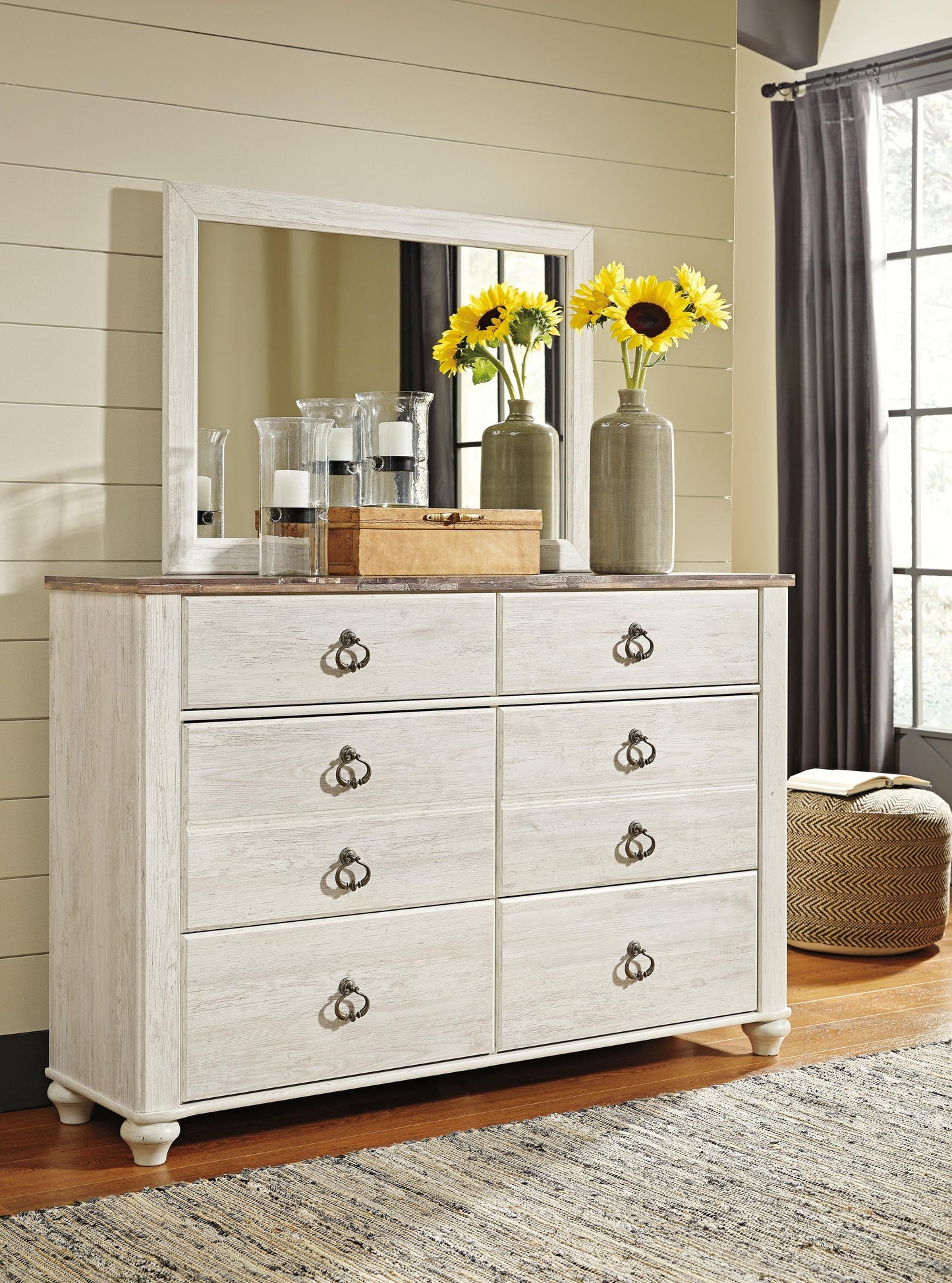 Willowton  Panel Bed With Mirrored Dresser Signature Design by Ashley®