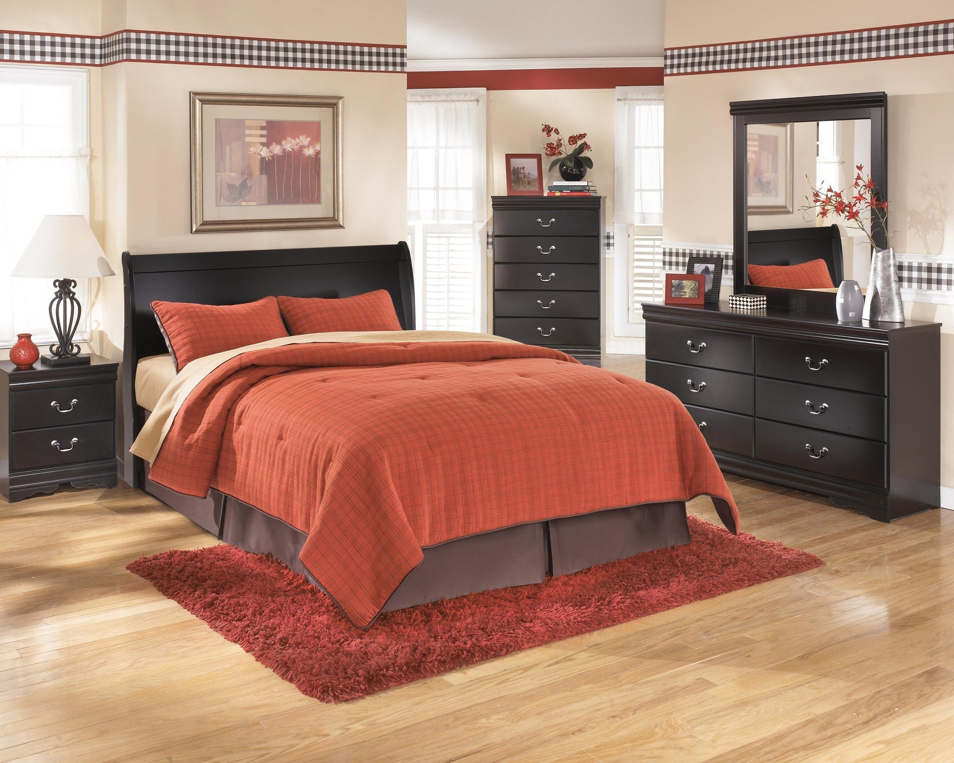 Huey Vineyard  Sleigh Headboard Bed With Mirrored Dresser, Chest And Nightstand Signature Design by Ashley®