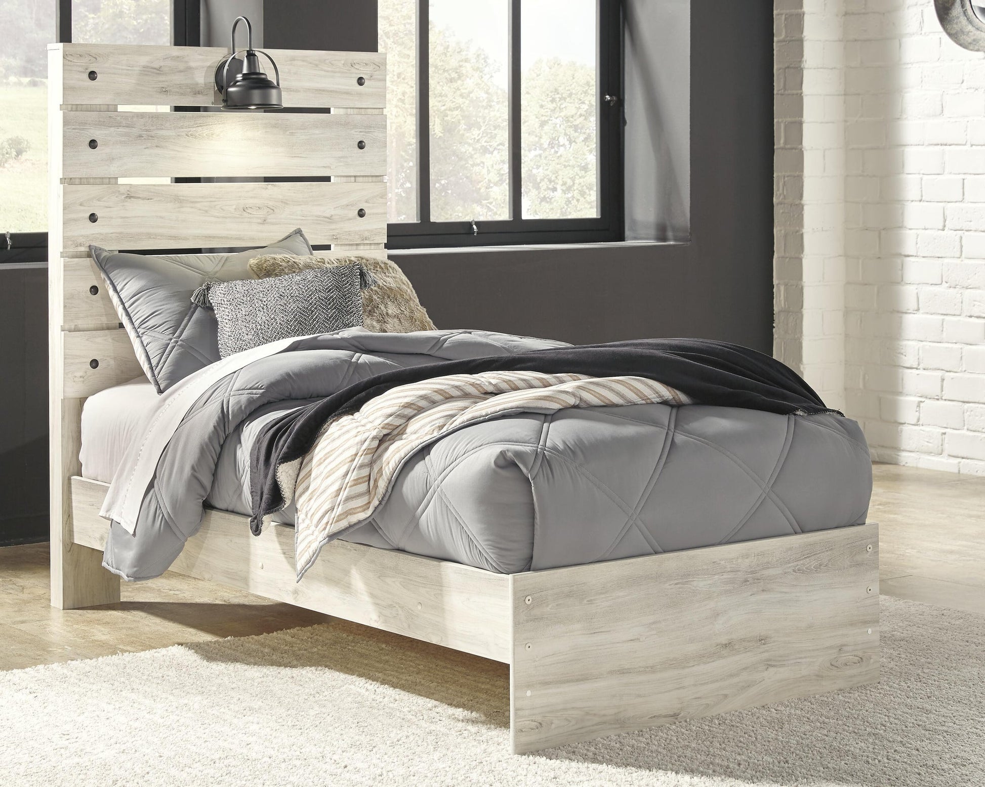 Cambeck  Panel Bed With Mirrored Dresser Signature Design by Ashley®